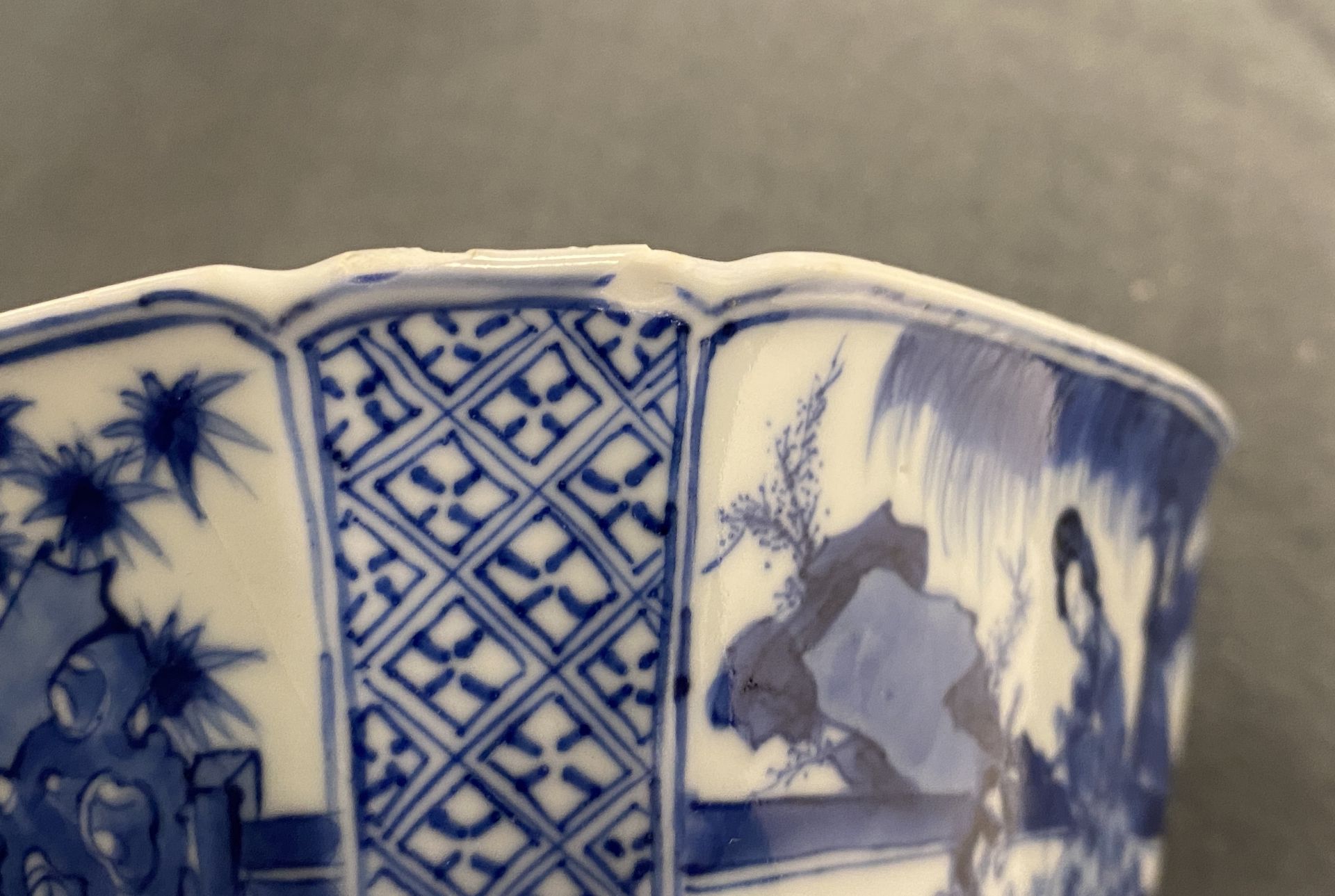 A Chinese blue and white bowl with a lady with cat, Kangxi mark and of the period - Image 13 of 15