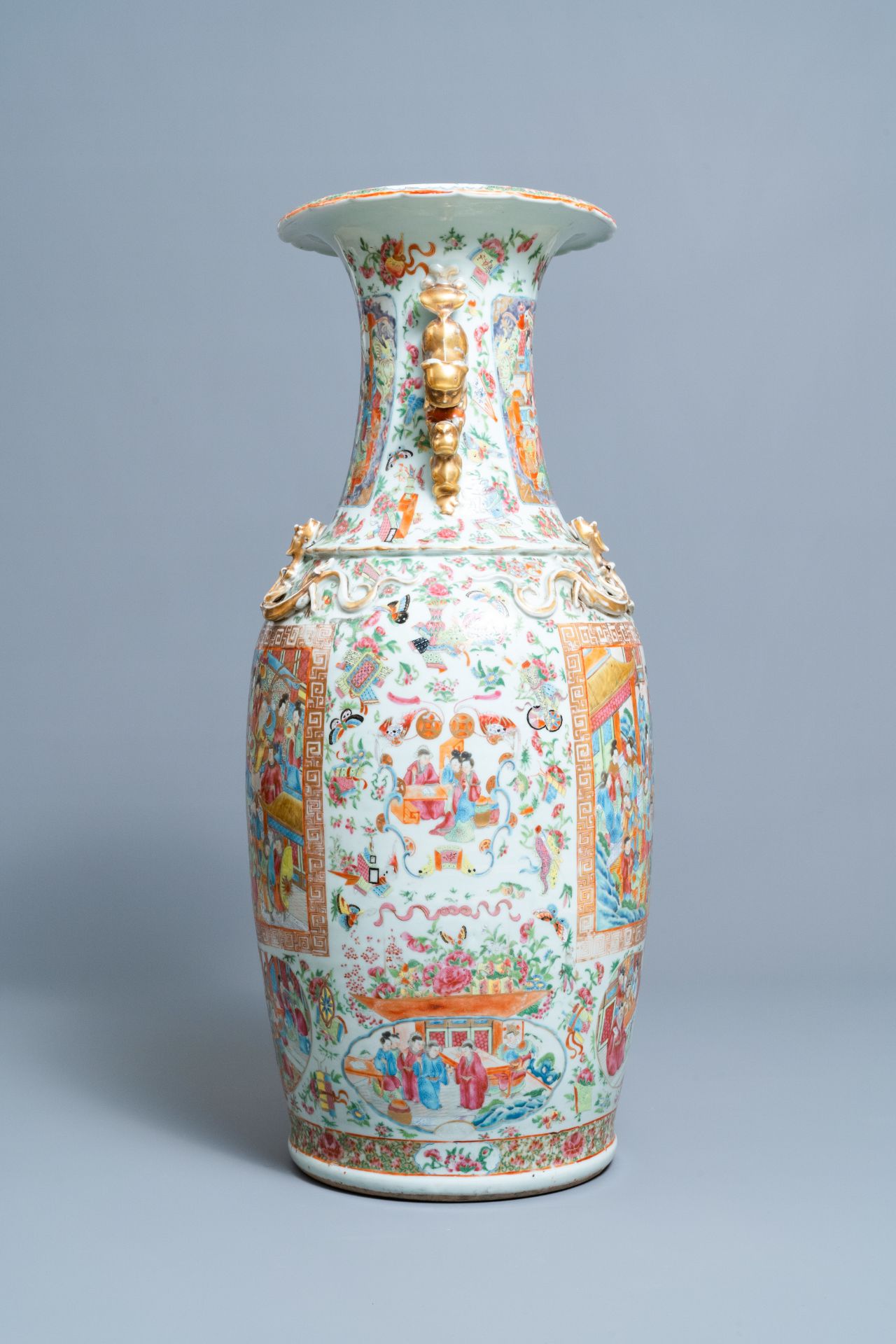 A large Chinese Canton famille rose vase, 19th C. - Image 3 of 7