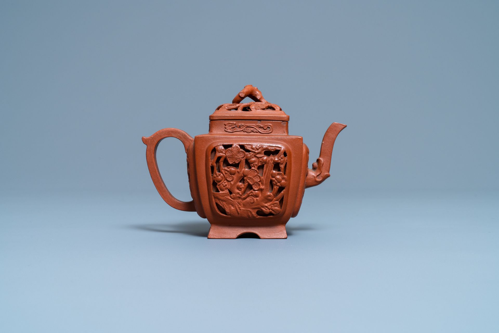 A Chinese reticulated Yixing stoneware teapot and cover, Kangxi - Image 4 of 7