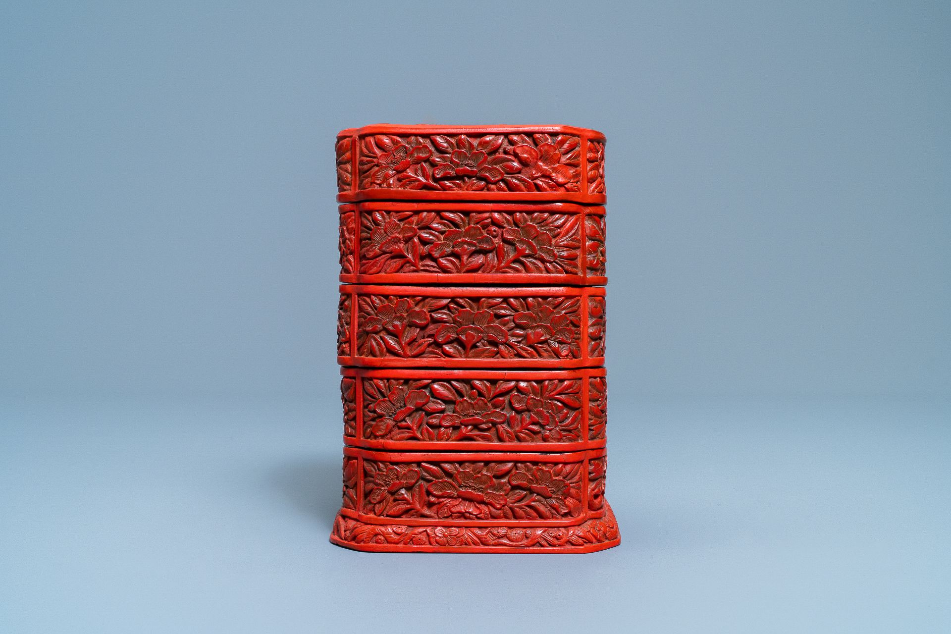 A Chinese red cinnabar lacquer four-tiered box, Wanli - Image 9 of 15