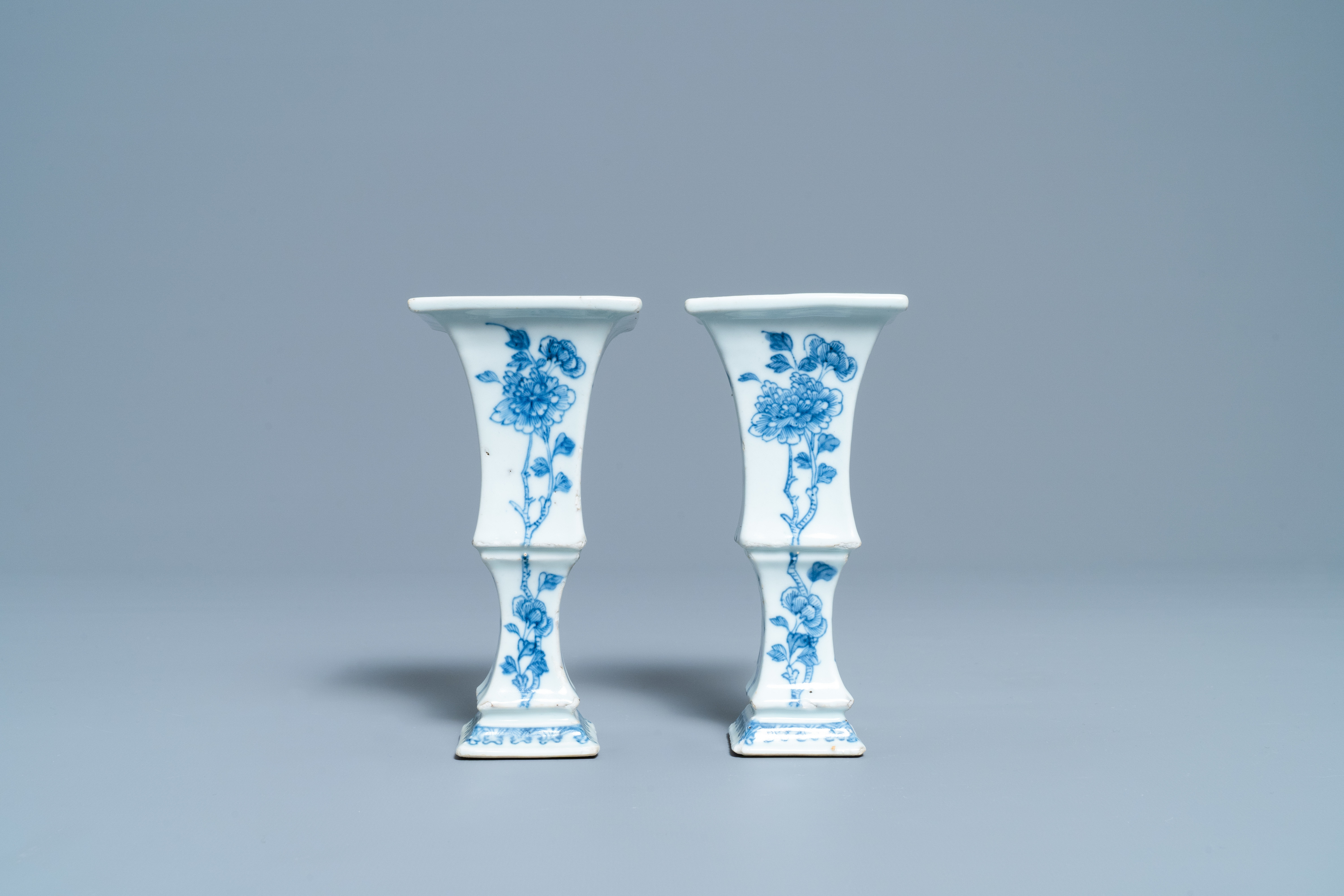 A pair of Chinese blue and white vases with floral design, Qianlong - Image 3 of 8
