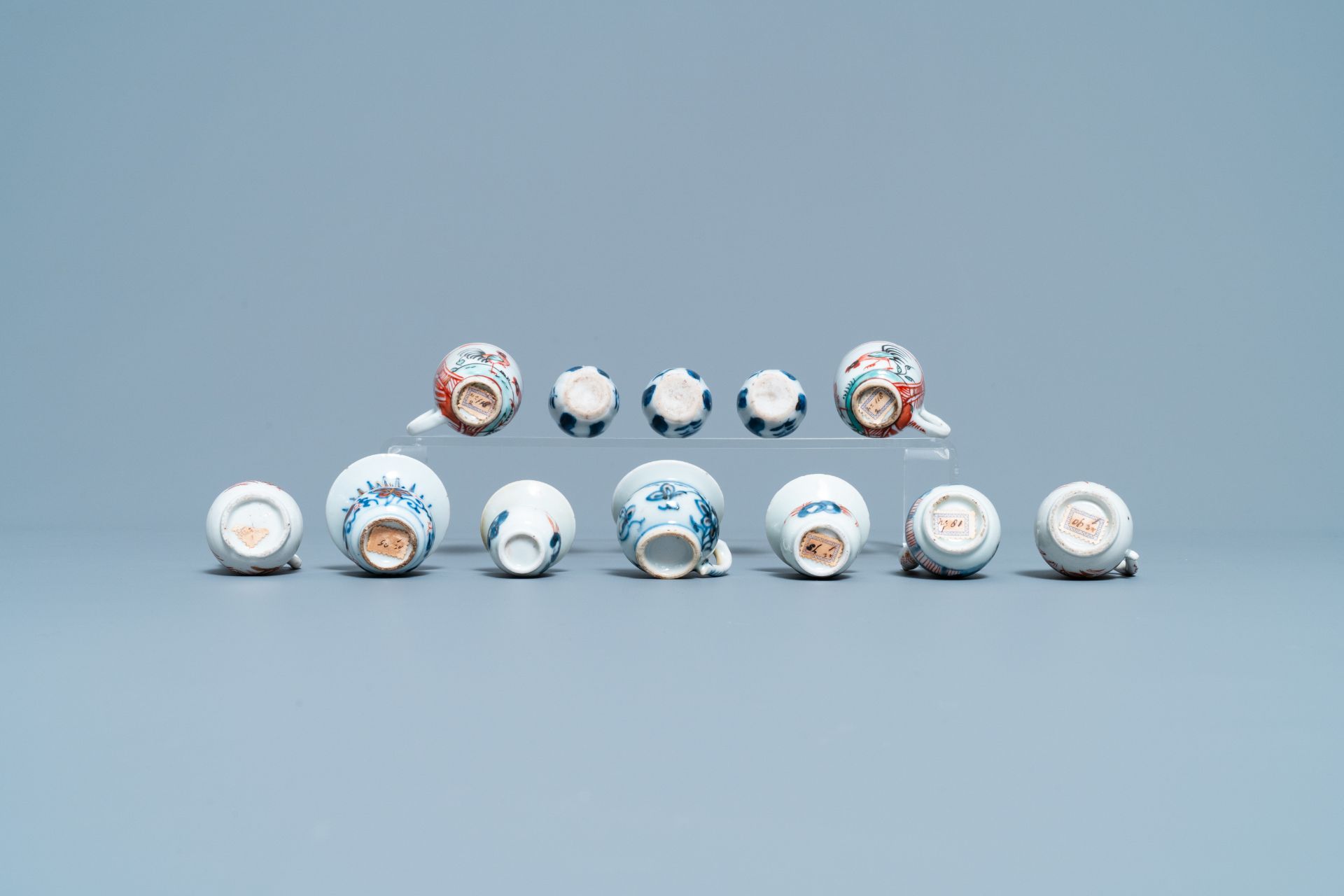 Twelve Chinese blue and white and Imari-style miniatures, Kangxi - Image 8 of 8