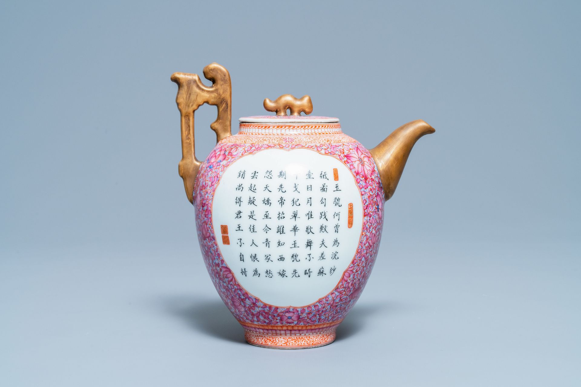 A tall Chinese famille rose wine ewer and cover, Qianlong mark, Republic - Image 4 of 7