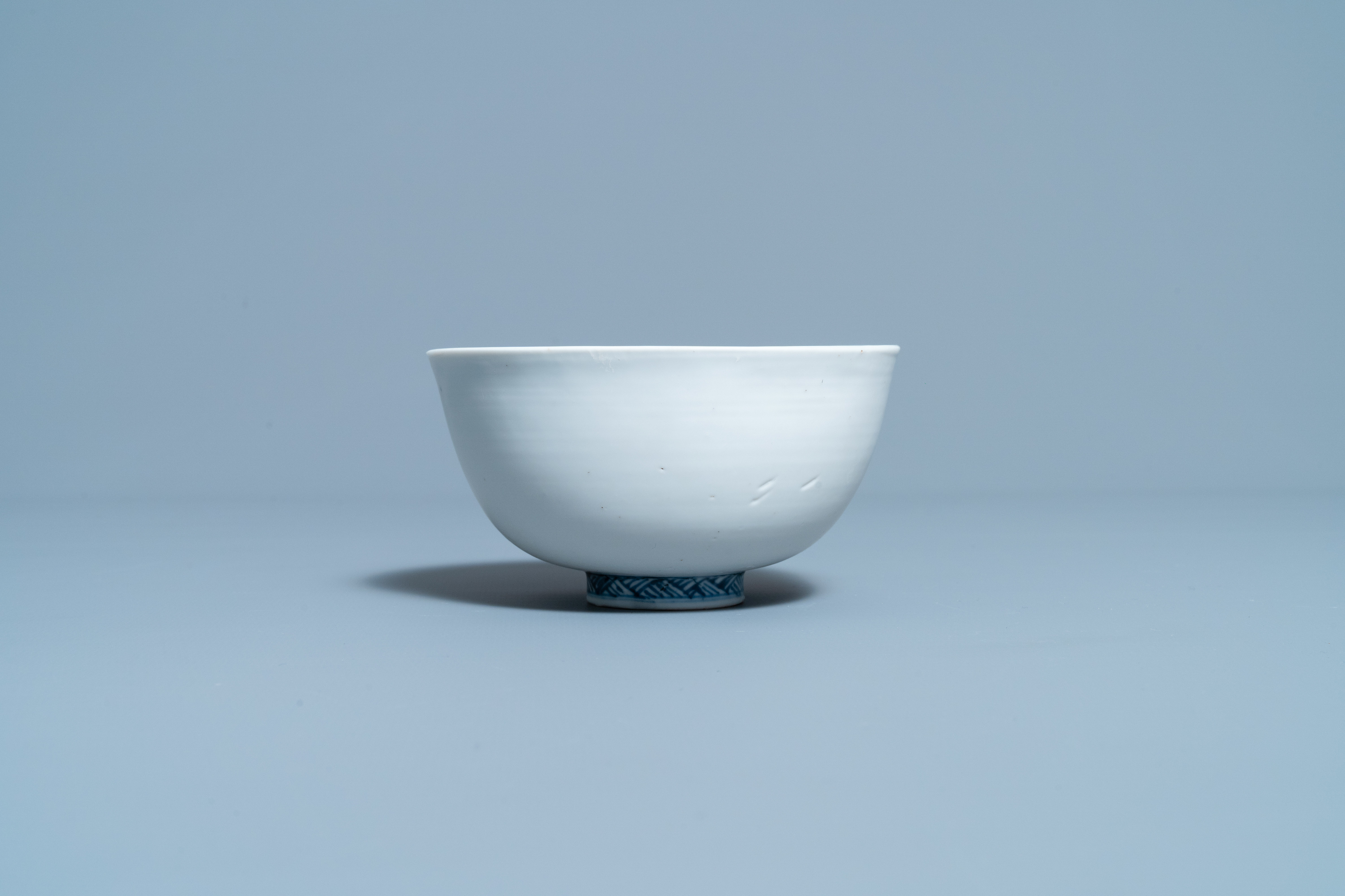 A rare Chinese blue and white 'Mandarin ducks' bowl with matte-glazed exterior, Fu mark, Ming - Image 6 of 7