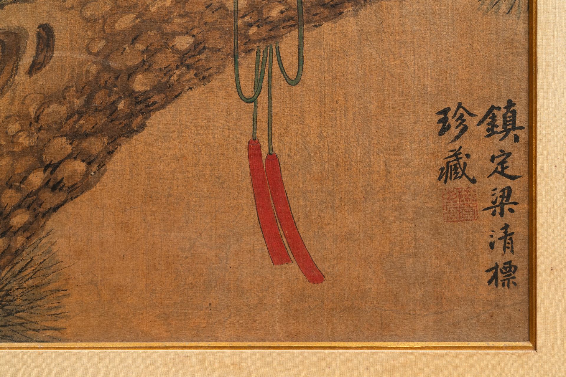 Chinese school, ink and colours on silk, 17/18th C.: 'A hunting falcon' - Image 5 of 5