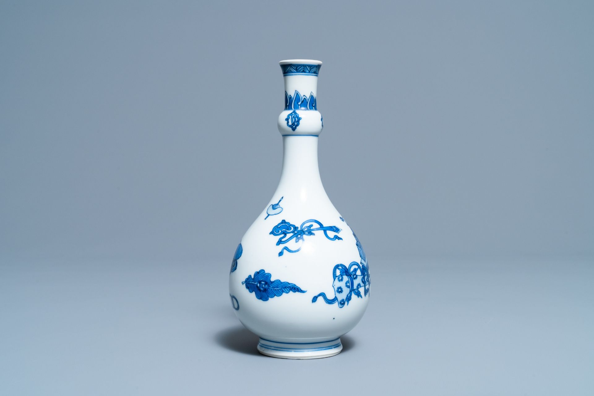 A Chinese blue and white 'antiquities' bottle vase, Kangxi - Image 4 of 6