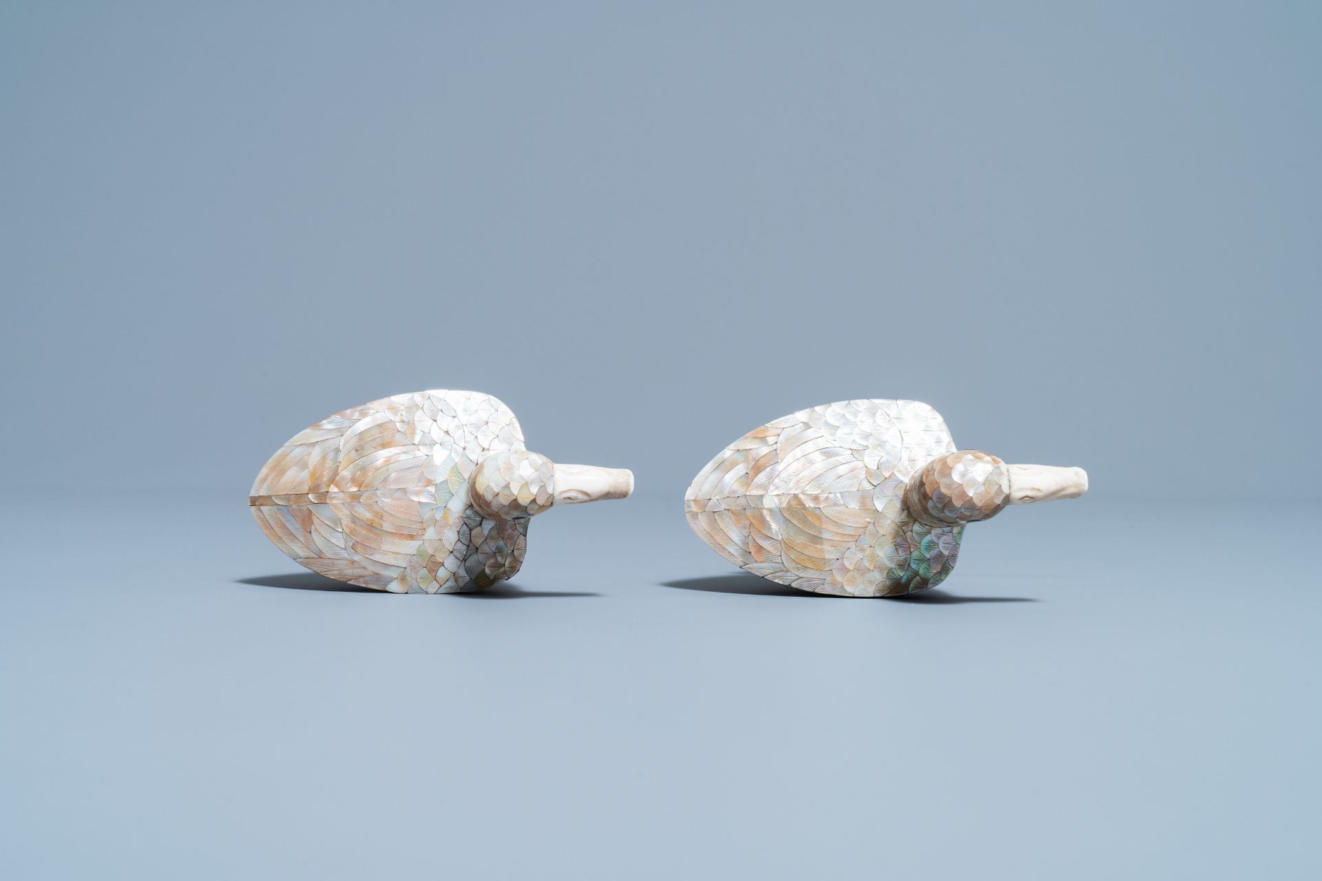 A pair of Chinese bone and mother-of-pearl models of ducks, 19th C. - Image 7 of 8