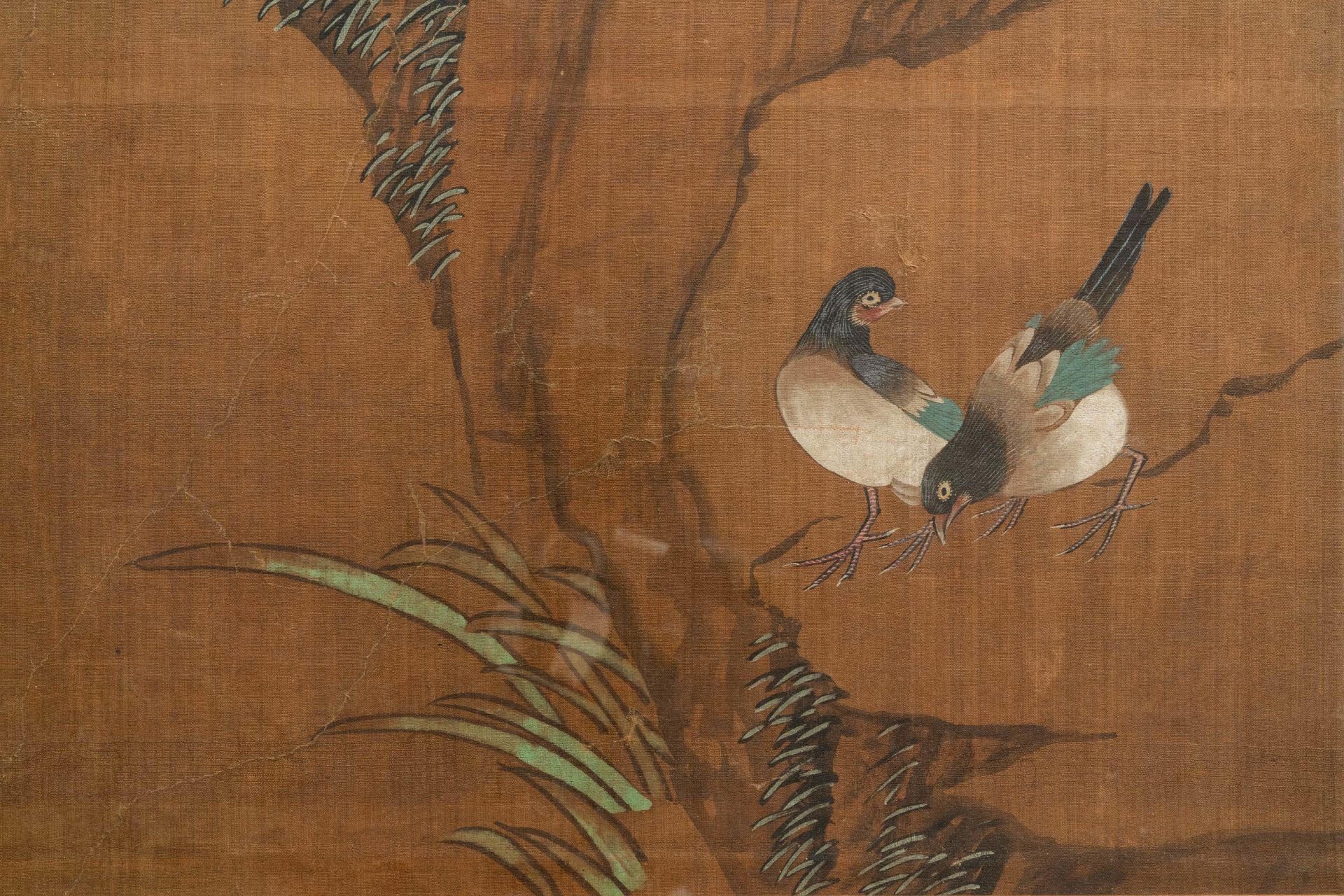 Chinese school, ink and colour on silk, 18/19th C.: 'Four birds on rockwork' - Image 3 of 6
