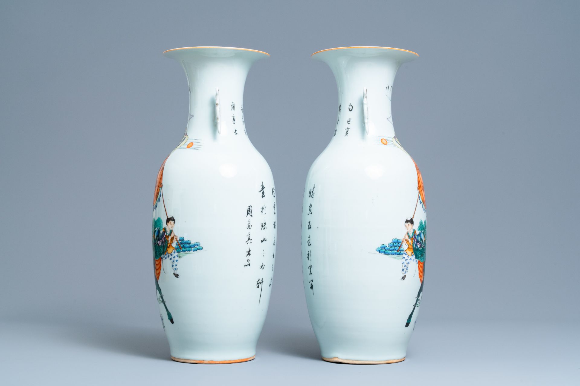 A pair of Chinese famille rose vases, 19/20thÊ C. - Image 2 of 6