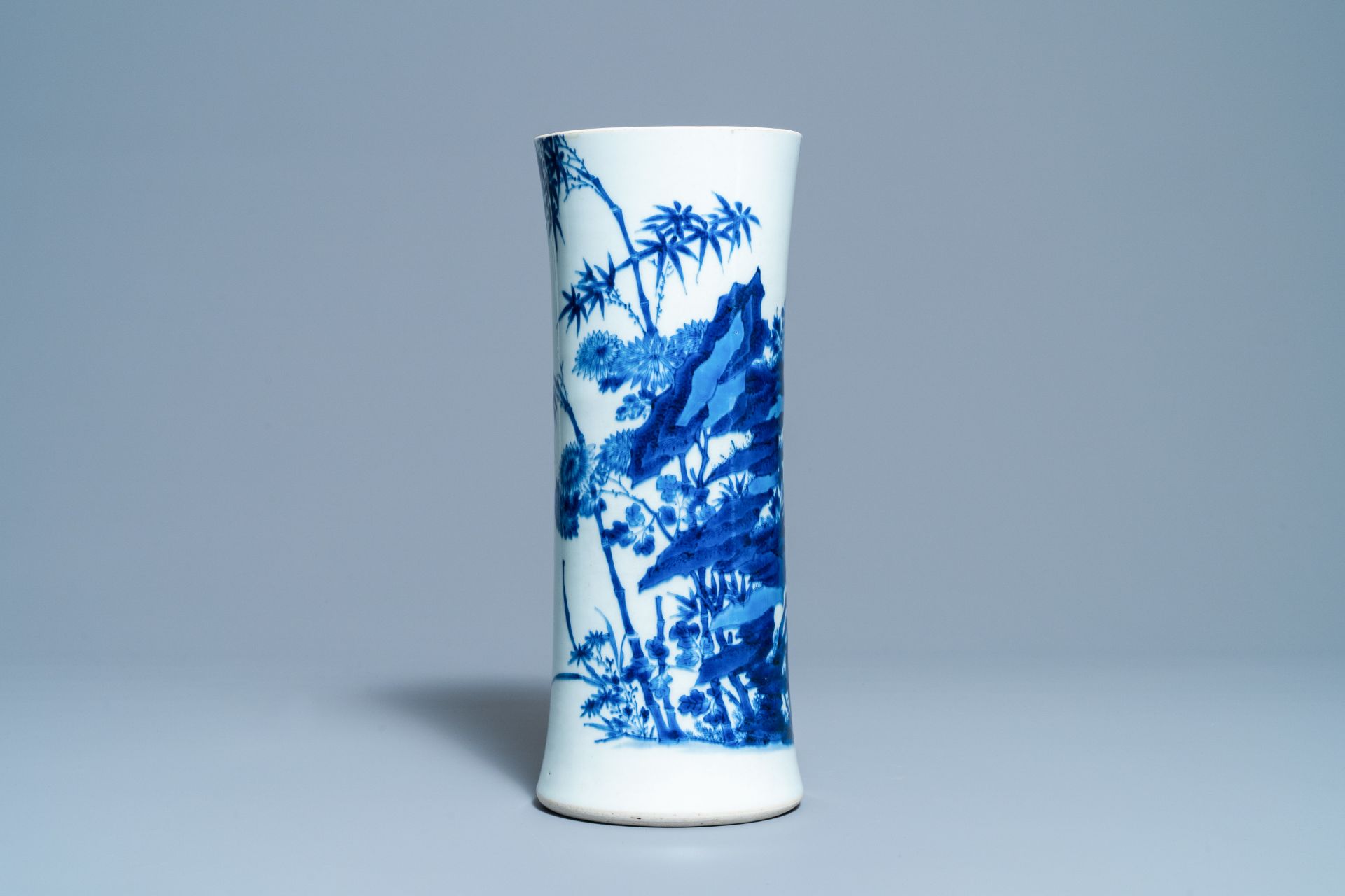 A Chinese blue and white beaker vase, Transitional period