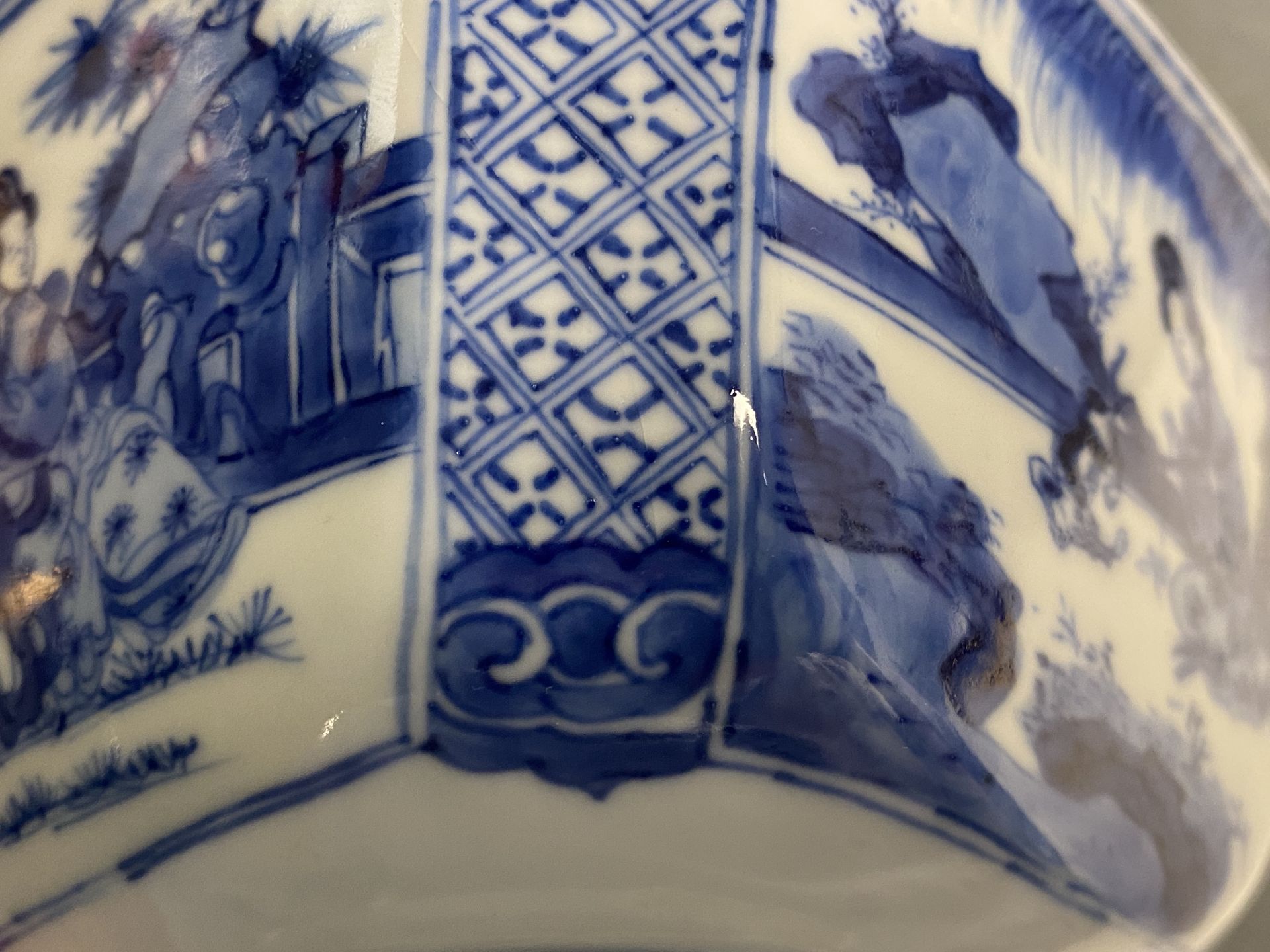 A Chinese blue and white bowl with a lady with cat, Kangxi mark and of the period - Image 14 of 15