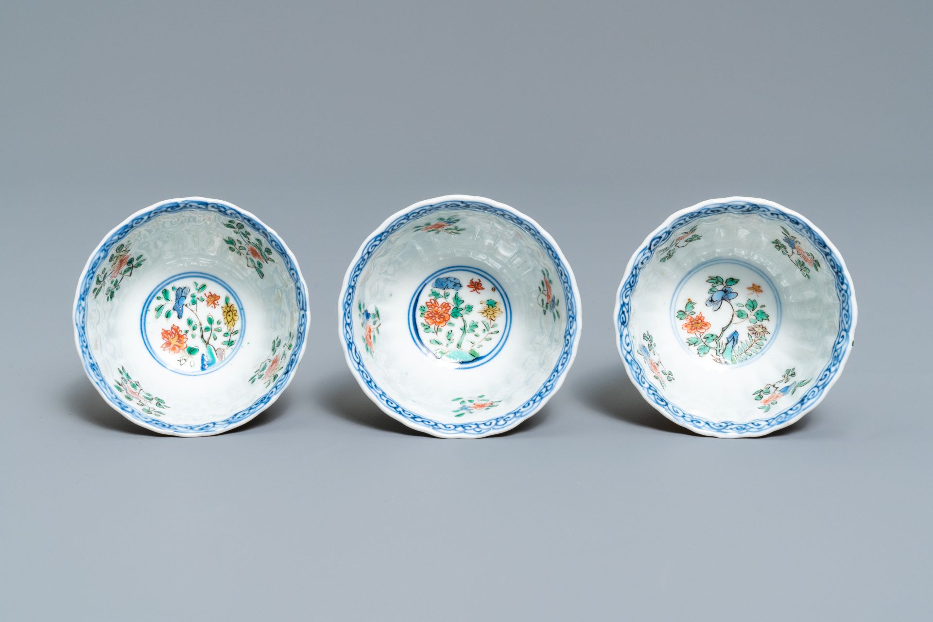 Six lobed Chinese famille verte café-au-lait-ground cups and saucers, Kangxi - Image 16 of 17