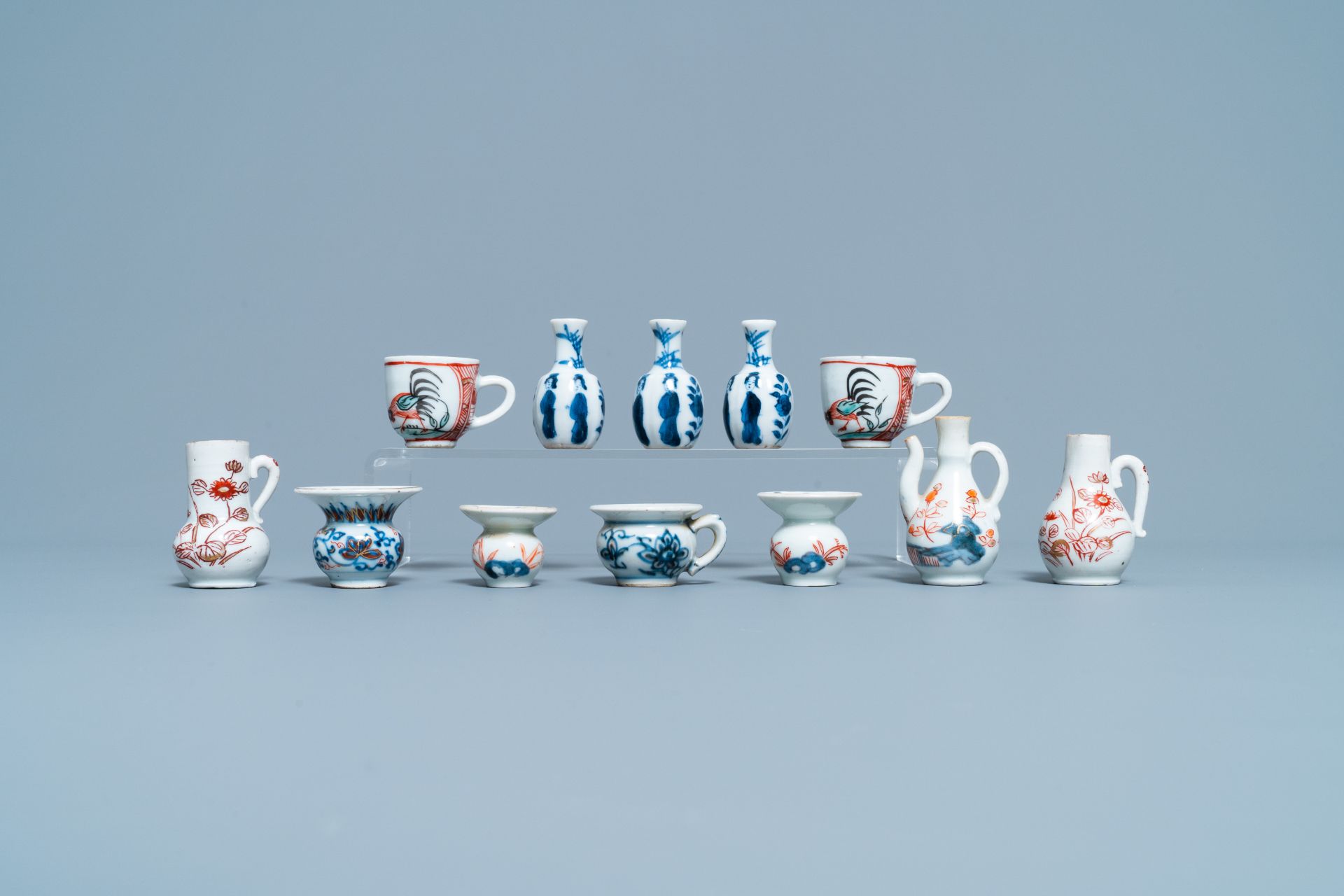Twelve Chinese blue and white and Imari-style miniatures, Kangxi - Image 3 of 8