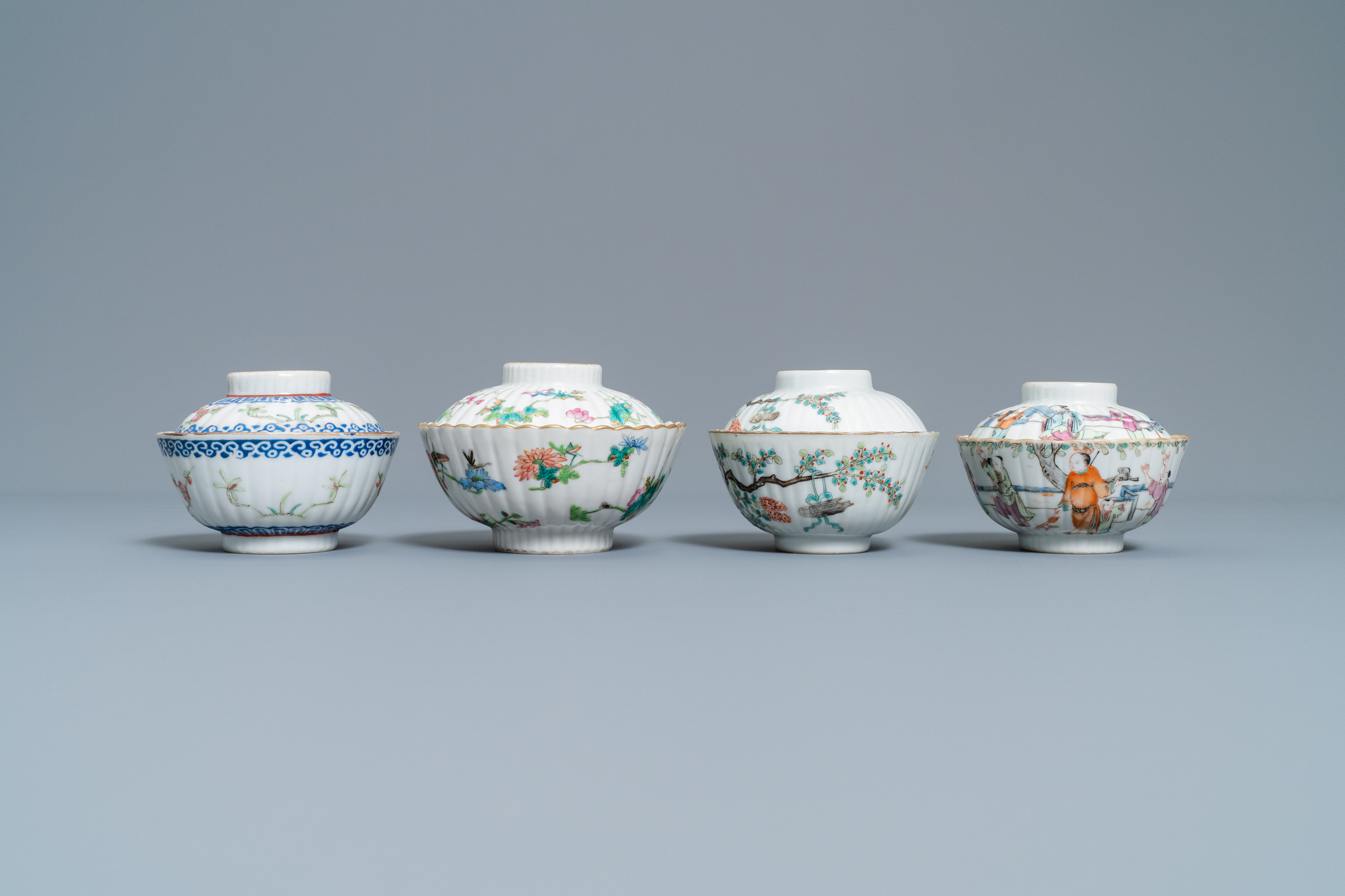 Two Chinese famille rose teapots and four covered bowls on stands, 19th C. - Image 4 of 42