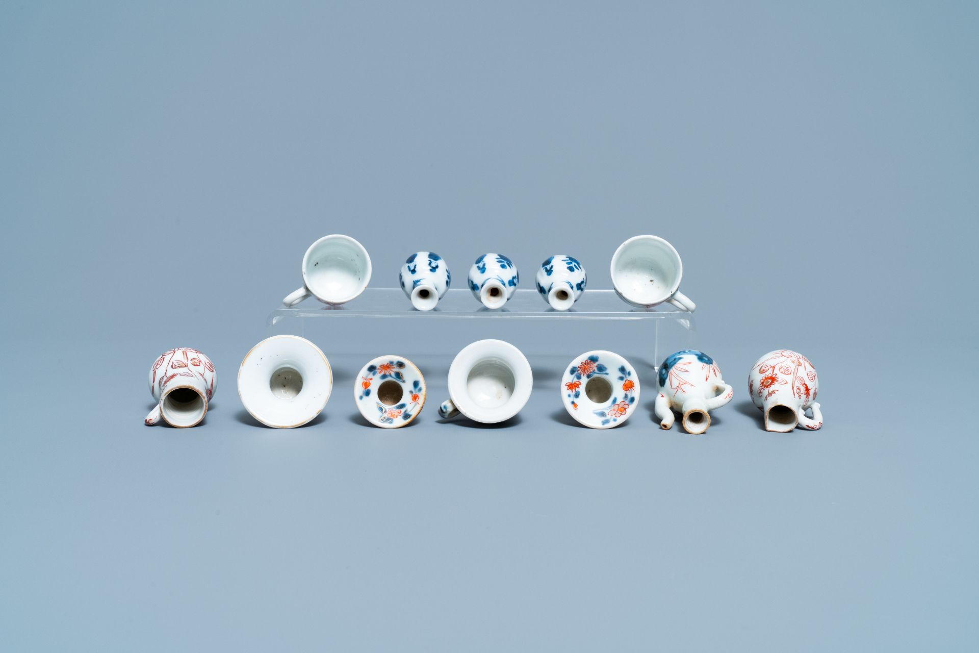 Twelve Chinese blue and white and Imari-style miniatures, Kangxi - Image 7 of 8