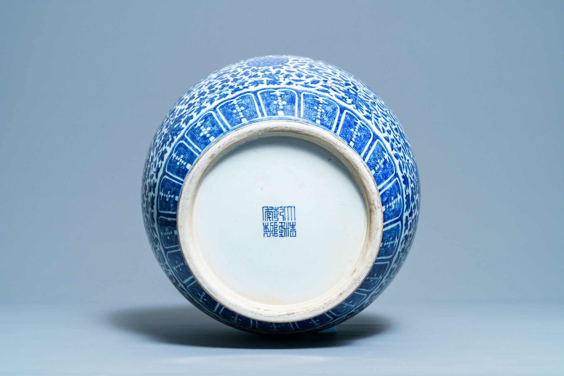 A large Chinese blue and white 'hu' vase with floral scrolls, Qianlong mark, 19th C - Image 5 of 6