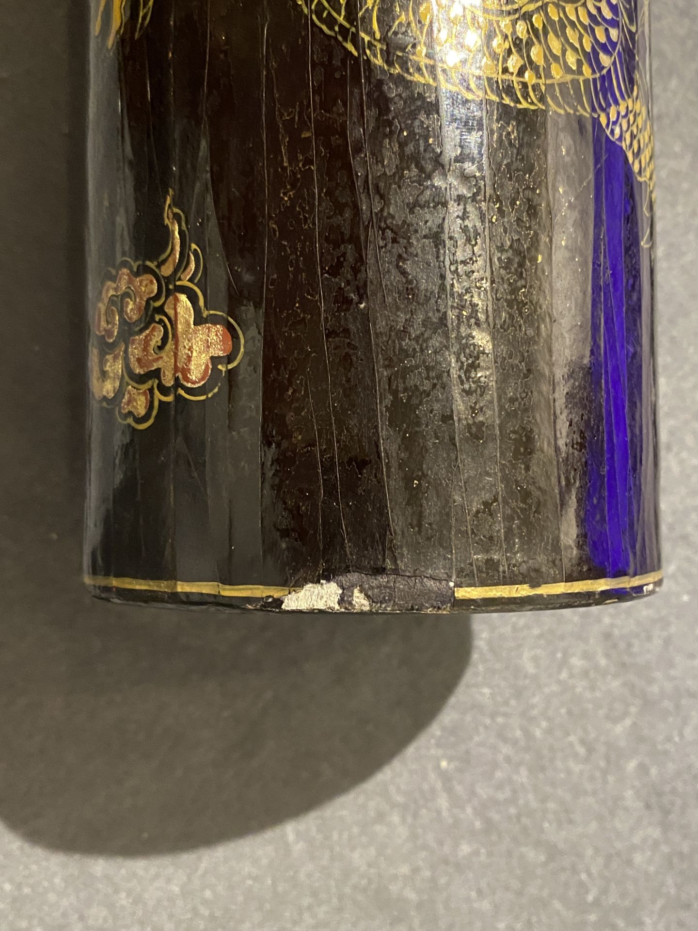 An imperial Chinese cylindrical painted and lacquered wood edict container, 17/18th C. - Image 22 of 34