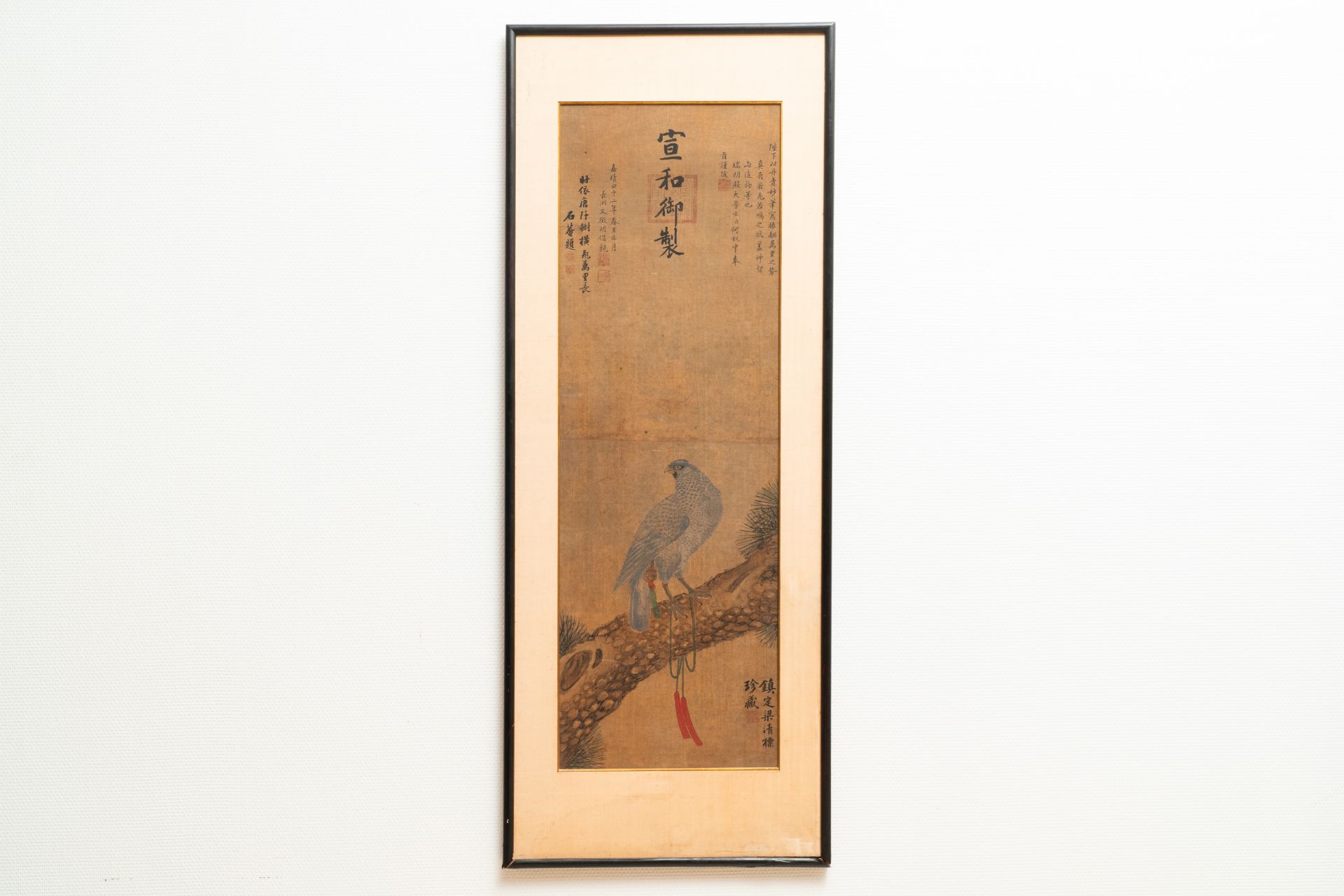 Chinese school, ink and colours on silk, 17/18th C.: 'A hunting falcon' - Image 2 of 5