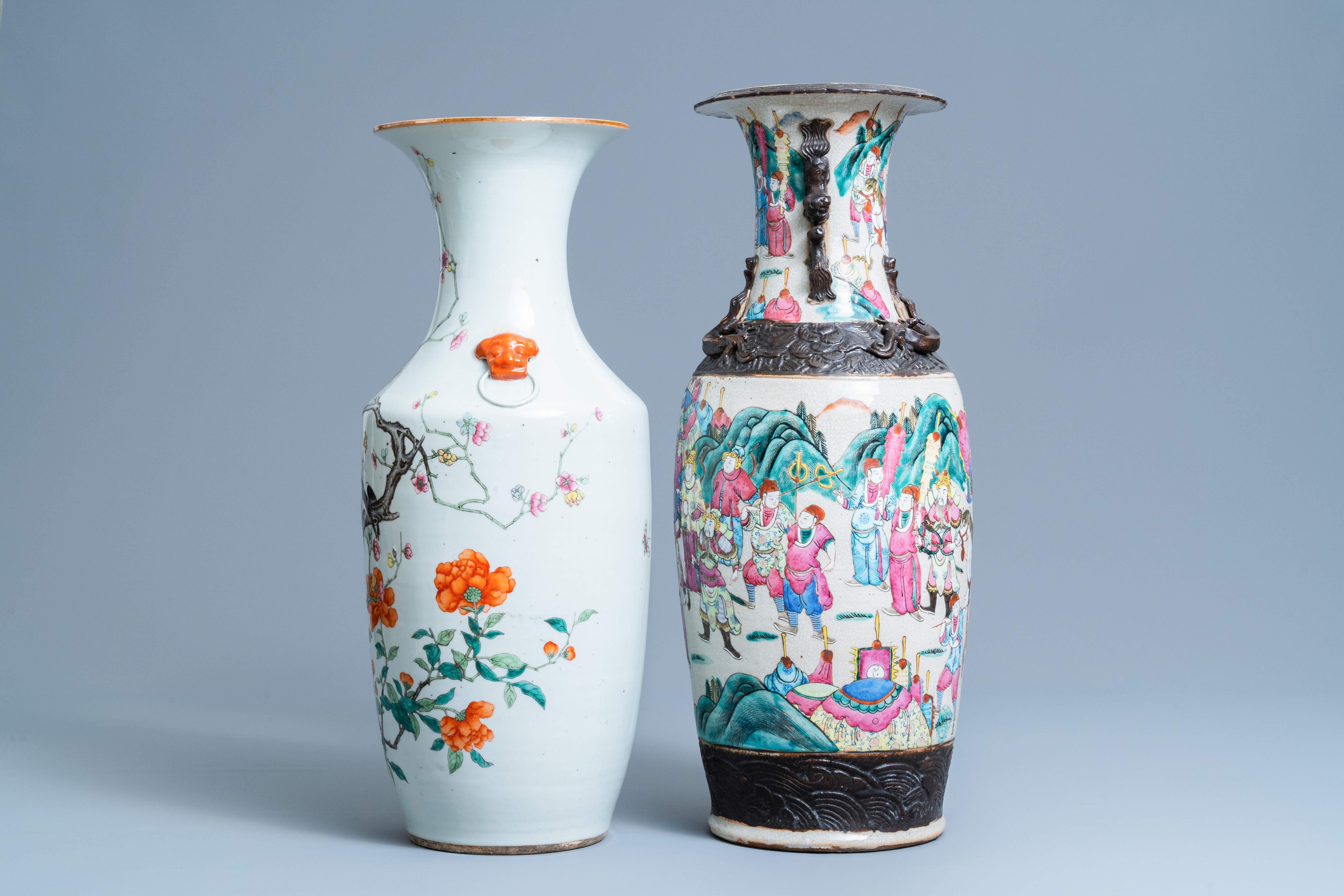 Two Chinese famille rose vases, 19/20th C. - Image 4 of 6