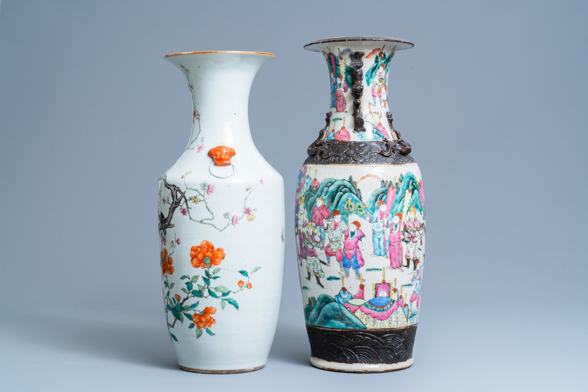 Two Chinese famille rose vases, 19/20th C. - Image 4 of 6