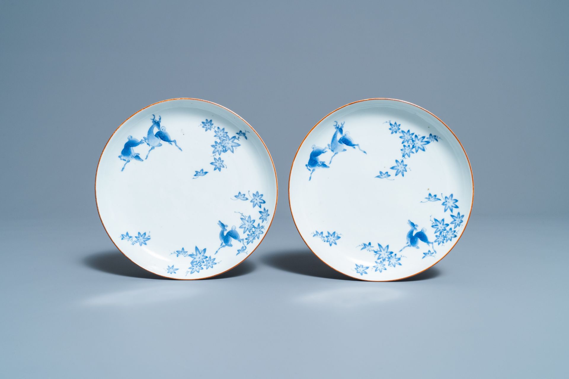 A pair of Japanese Arita blue and white Kakiemon-style 'deer' plates, Edo, 17/18th C. - Image 2 of 3