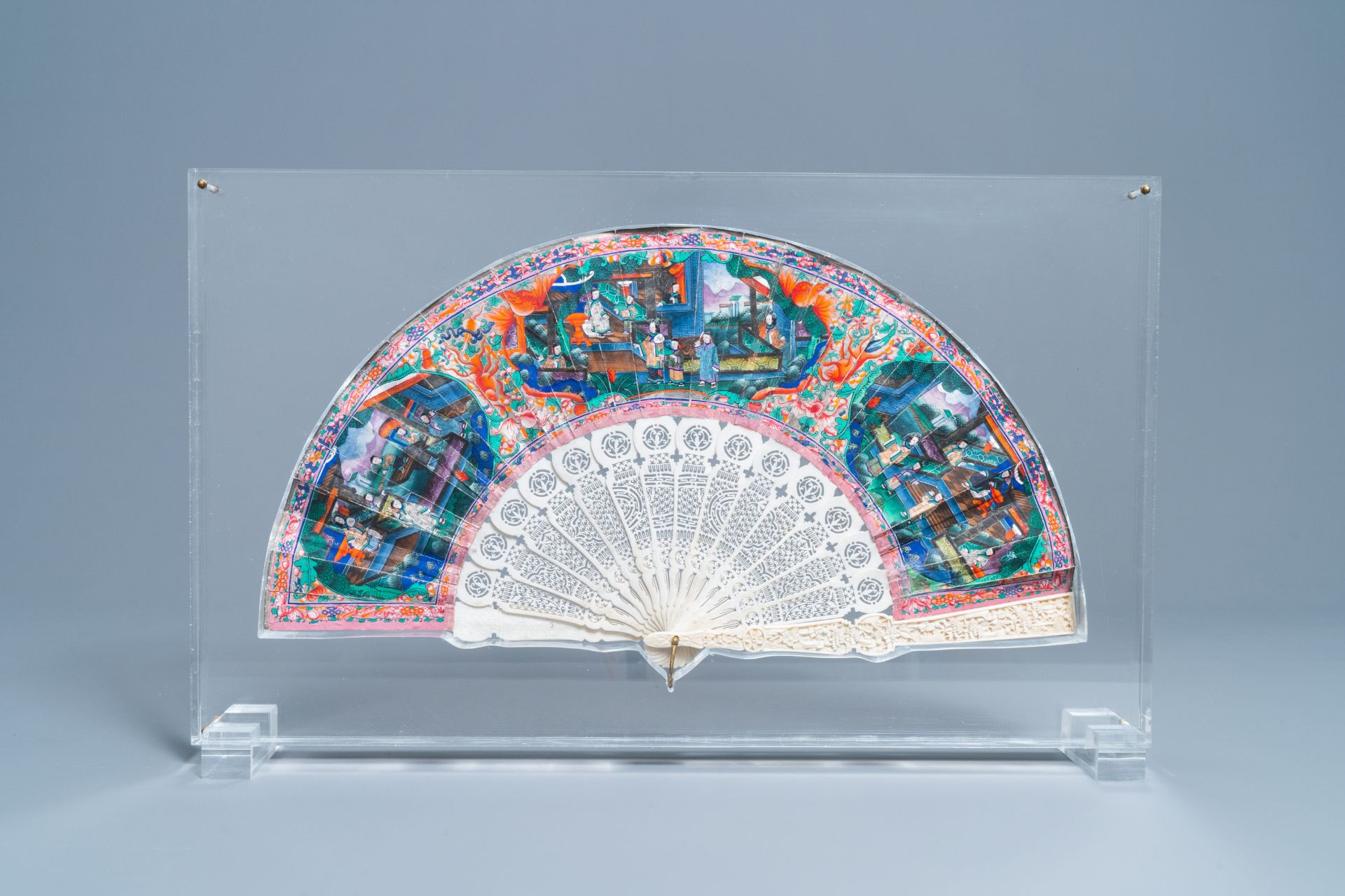 Two Chinese Cantonese painted paper and lacquer fans in plexi mounts, 19th C. - Image 5 of 5