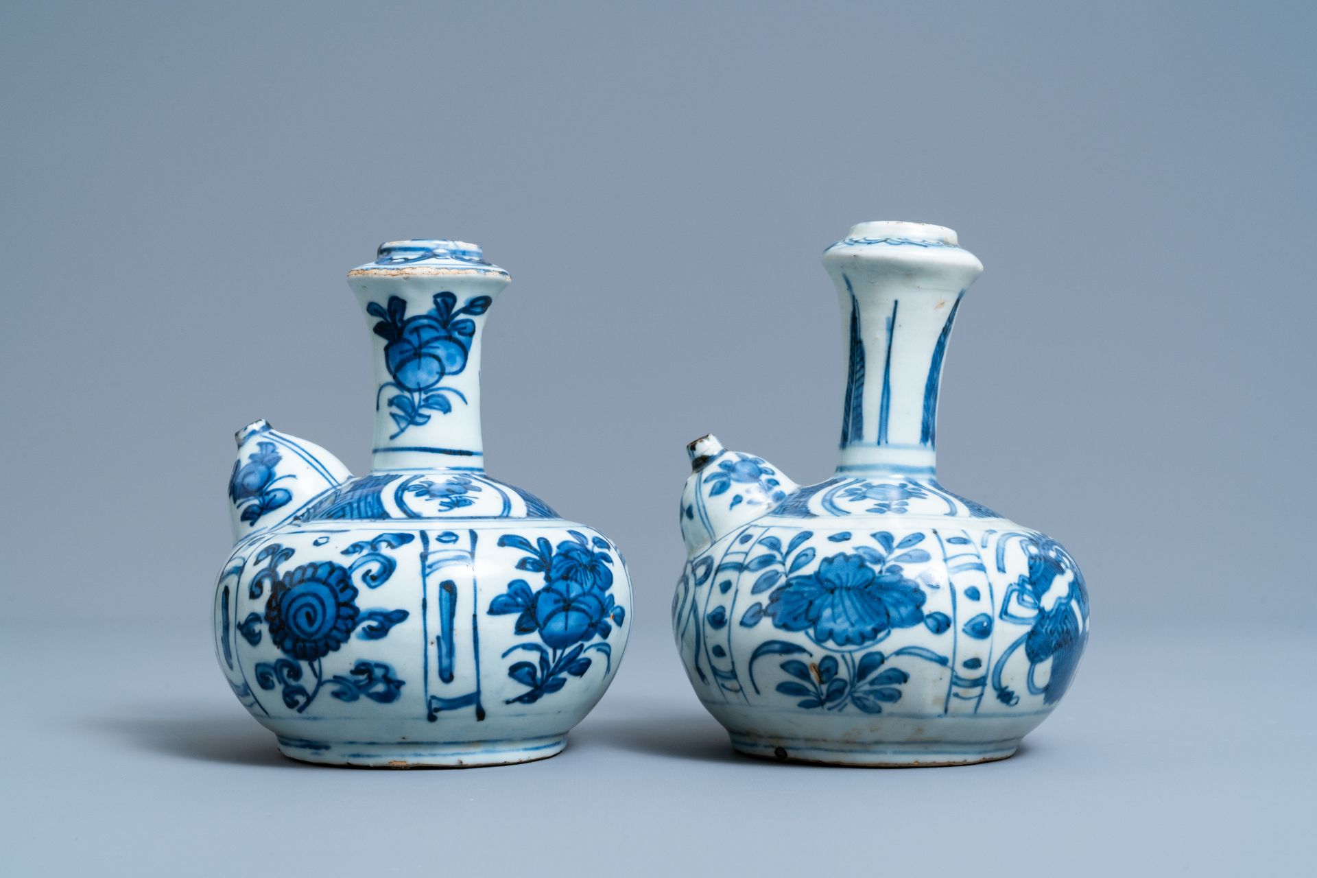 Two Chinese blue and white kendi, Wanli - Image 2 of 7