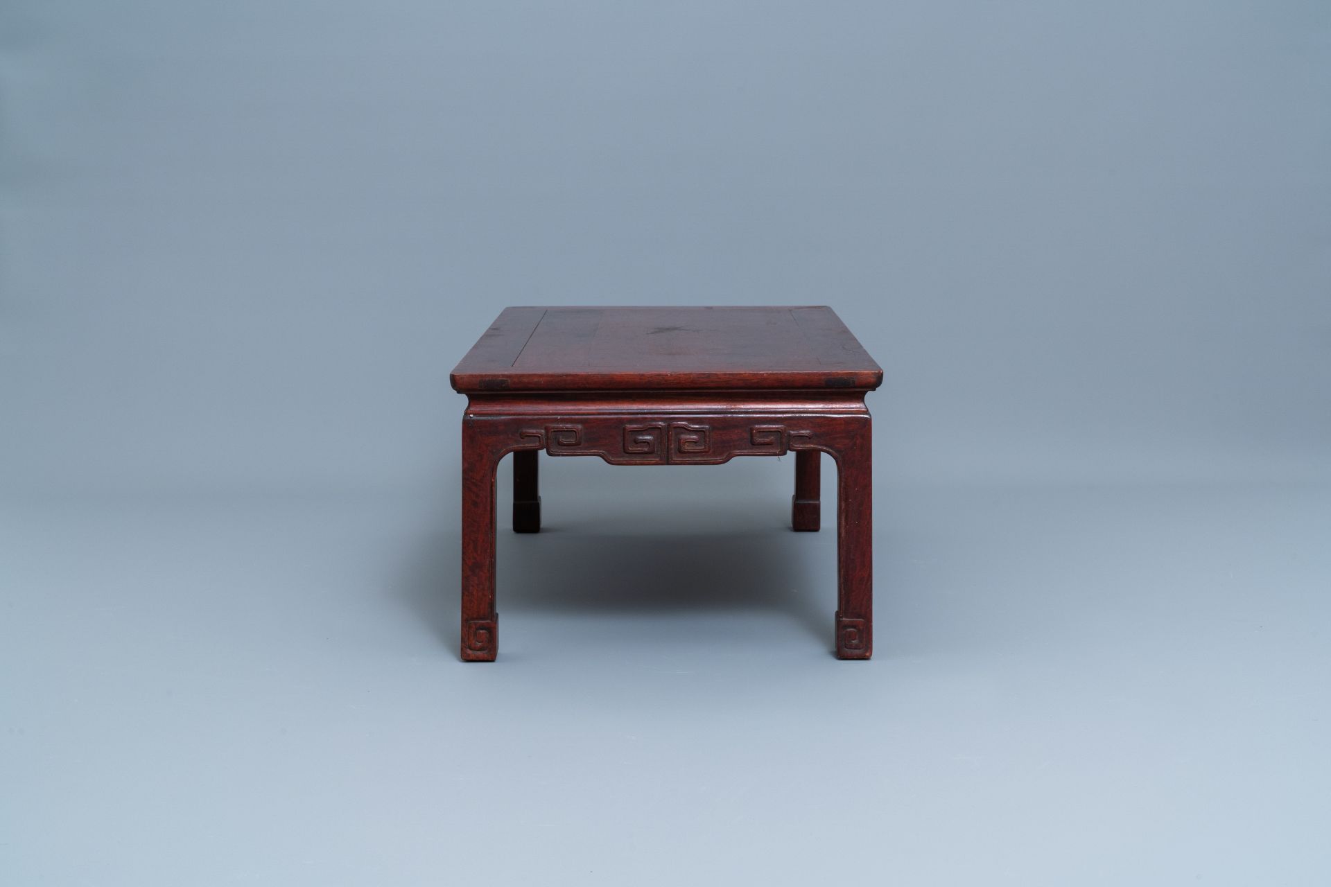 Two Chinese rectangular wooden 'kang' tables, 19/20th C. - Image 13 of 17
