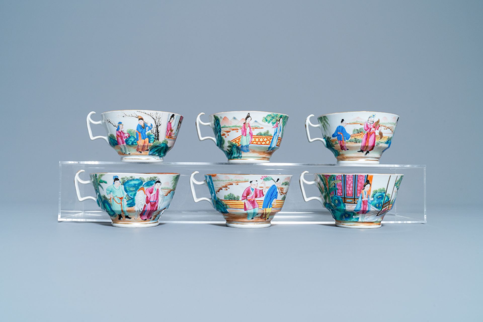 A Chinese Canton famille rose tea service, 19th C. - Image 10 of 27