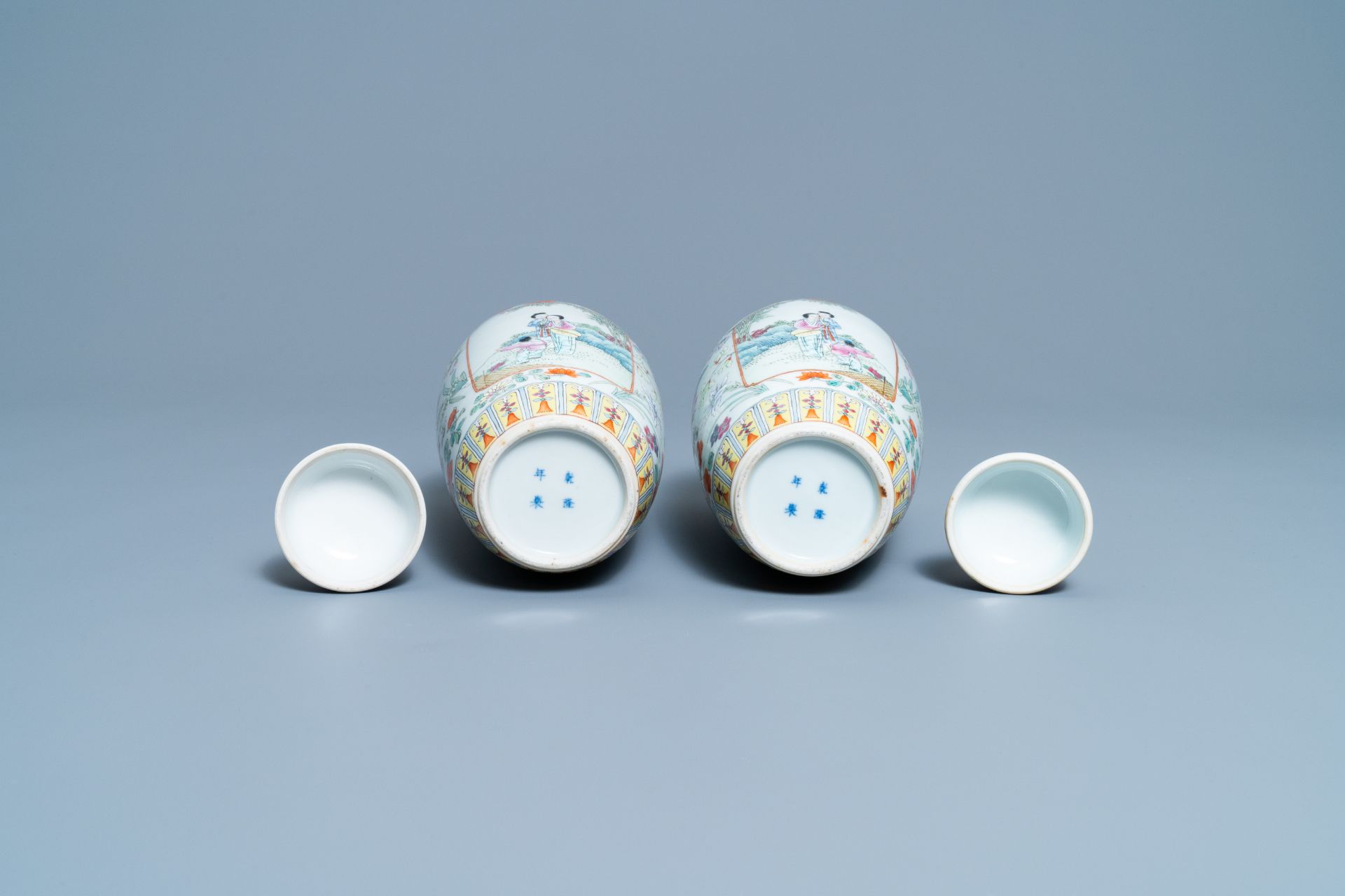 A pair of Chinese famille rose covered jars, Qianlong mark, Republic - Image 5 of 5