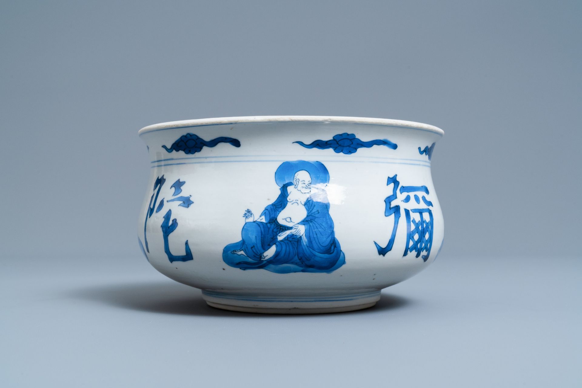 A Chinese blue and white 'luohan' censer, Kangxi - Image 5 of 7