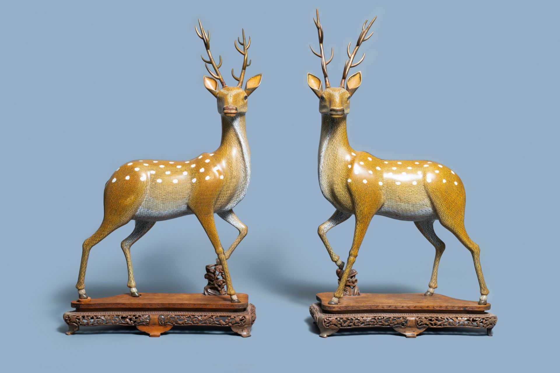 An exceptional and large pair of Chinese cloisonné models of deer, Qianlong/Jiaqing - Image 2 of 11