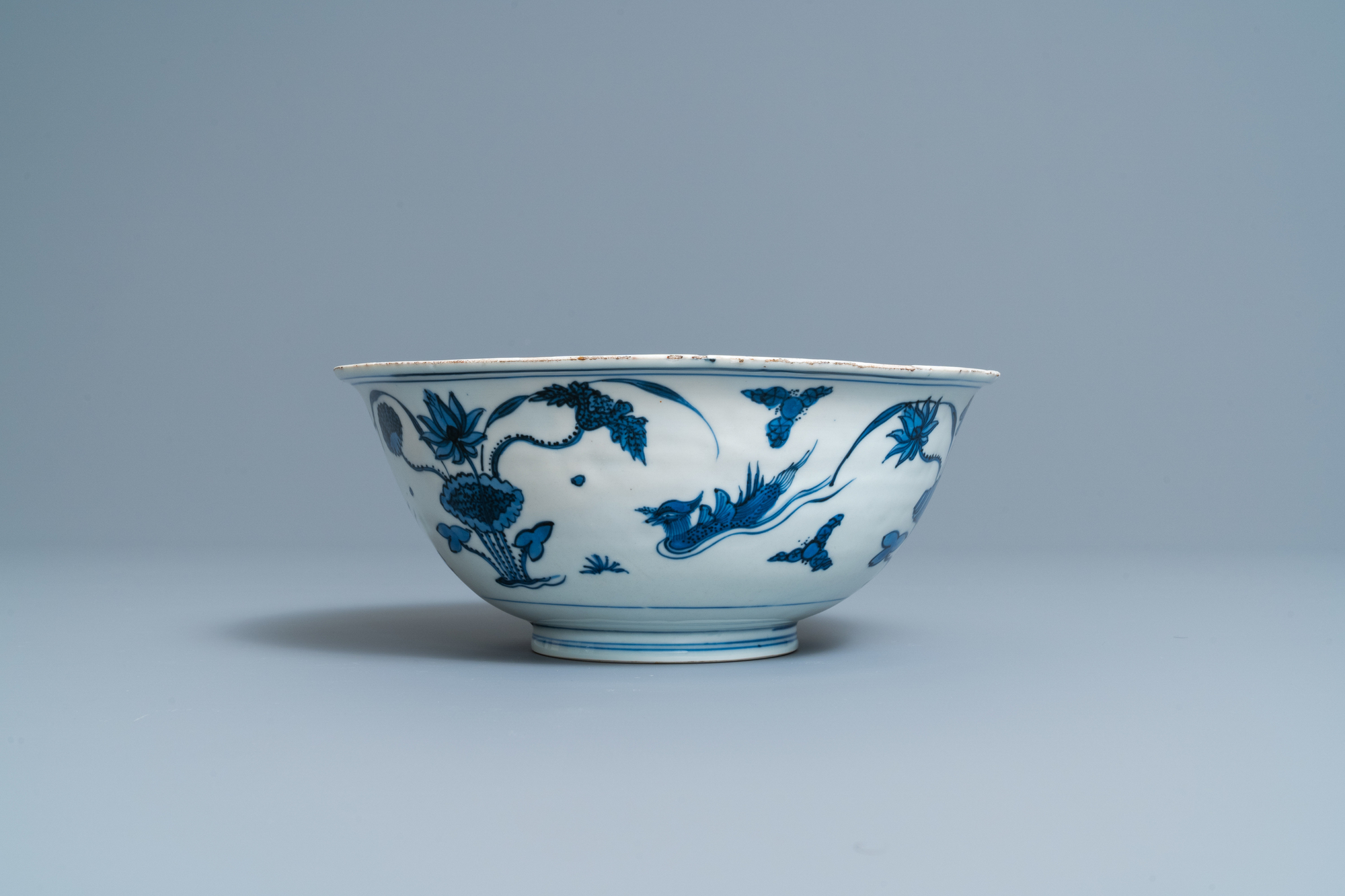 A Chinese blue and white 'mandarin ducks' bowl, Chenghua mark, Wanli - Image 5 of 7