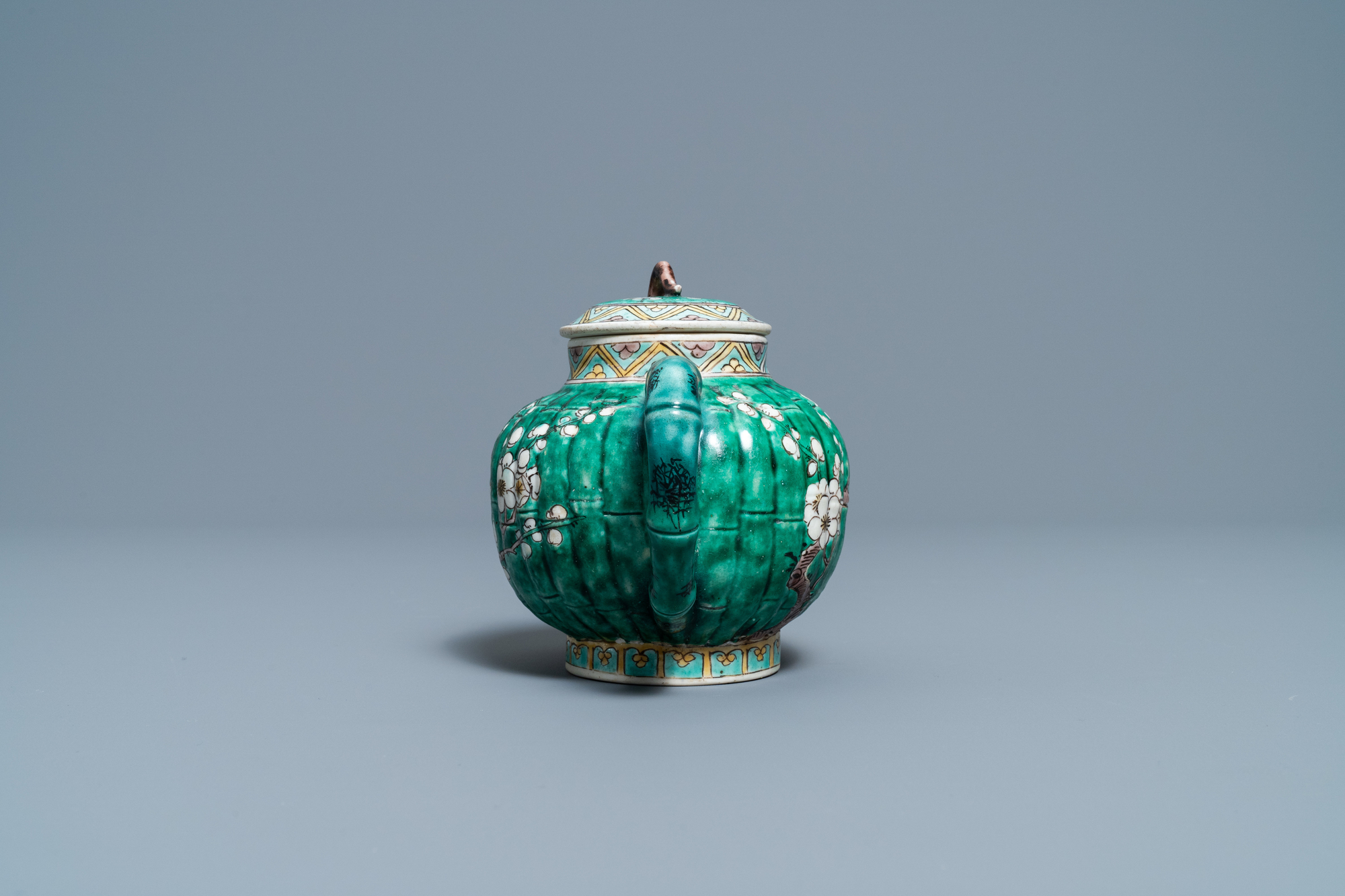 A Chinese verte biscuit teapot and cover, Kangxi - Image 3 of 7