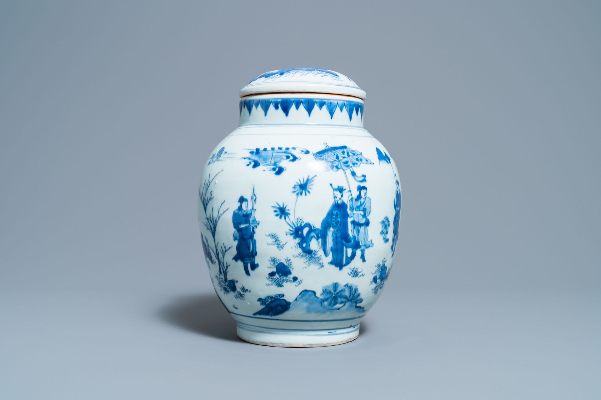 A Chinese blue and white jar and cover with figures in a landscape, Transitional period - Image 2 of 13