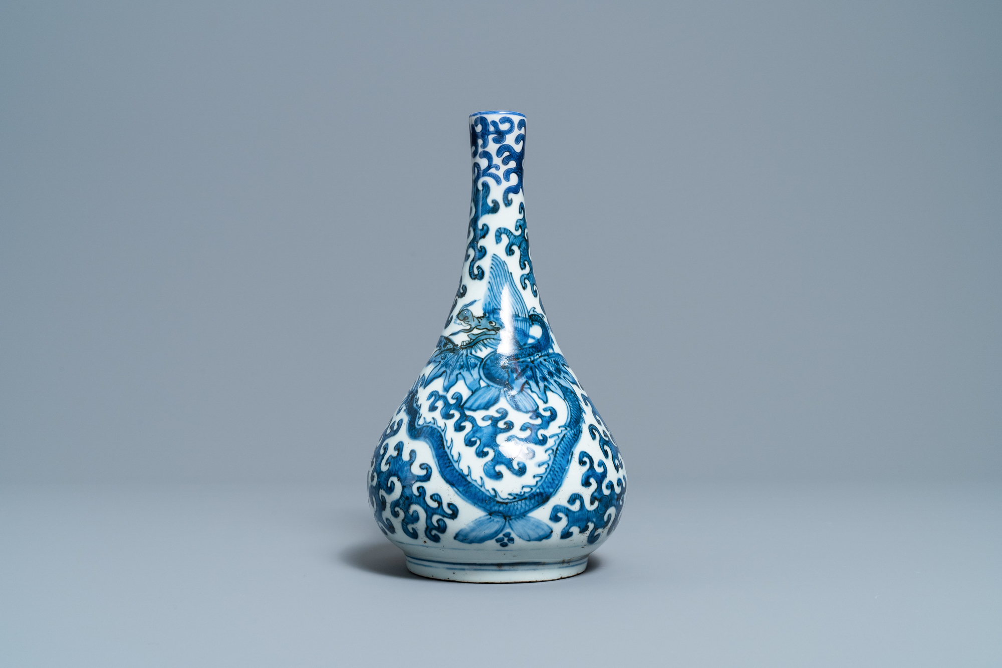 A Chinese blue and white 'sea dragons' bottle vase, Wanli - Image 3 of 6