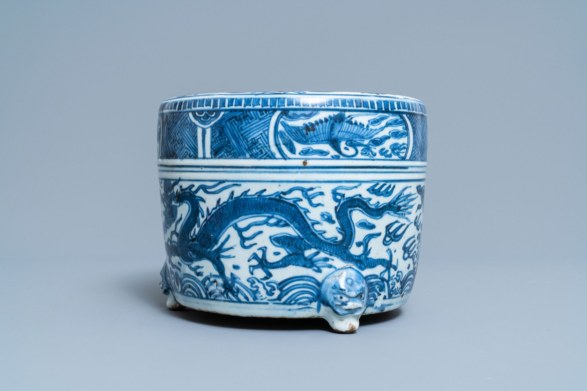 A Chinese blue and white 'dragon' tripod censer, Ming - Image 5 of 20