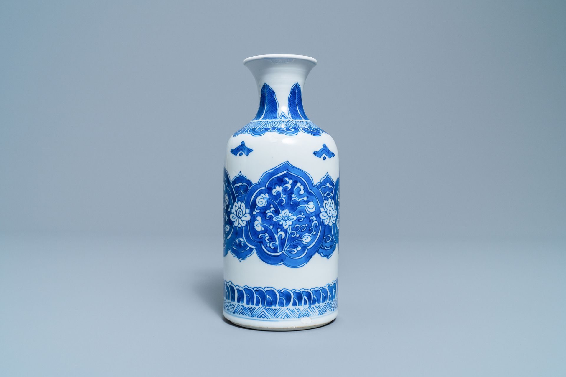 A Chinese blue and white rouleau vase, Kangxi - Image 2 of 13