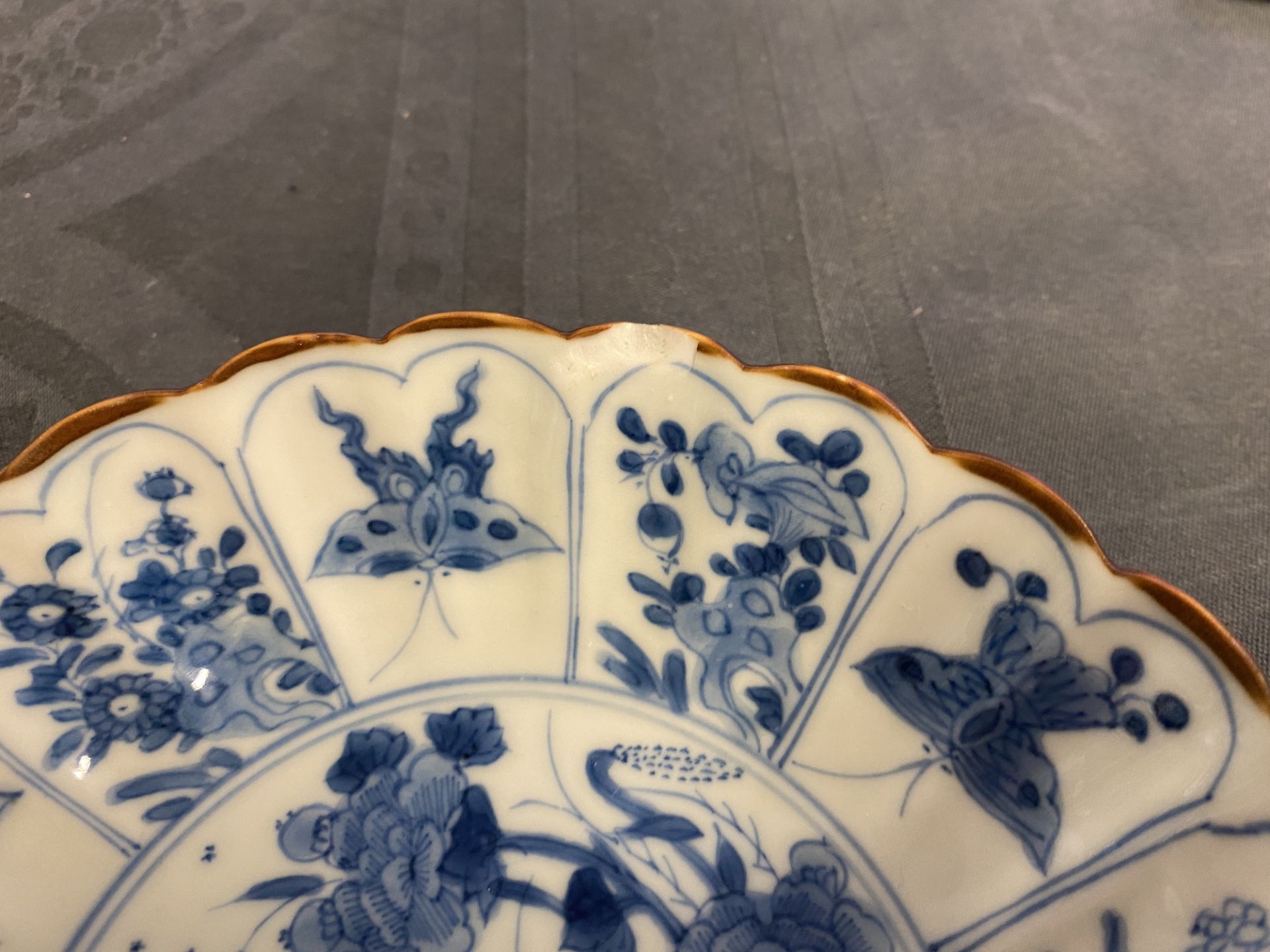 Six Chinese blue and white lobed plates with ducks and butterflies, Kangxi - Image 8 of 11