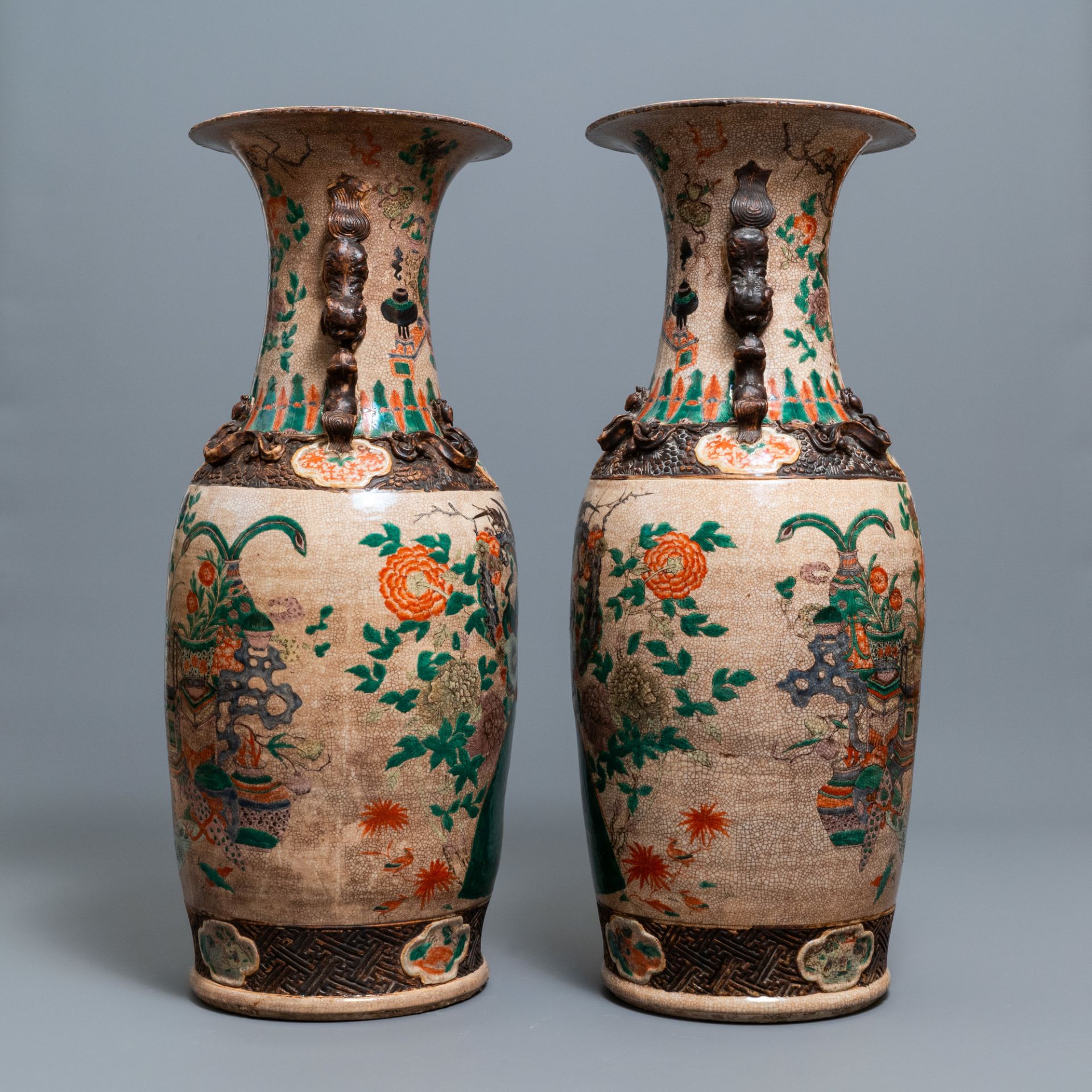 A pair of very large Chinese Nanking crackle-glazed famille verte vases, 19th C. - Image 2 of 6