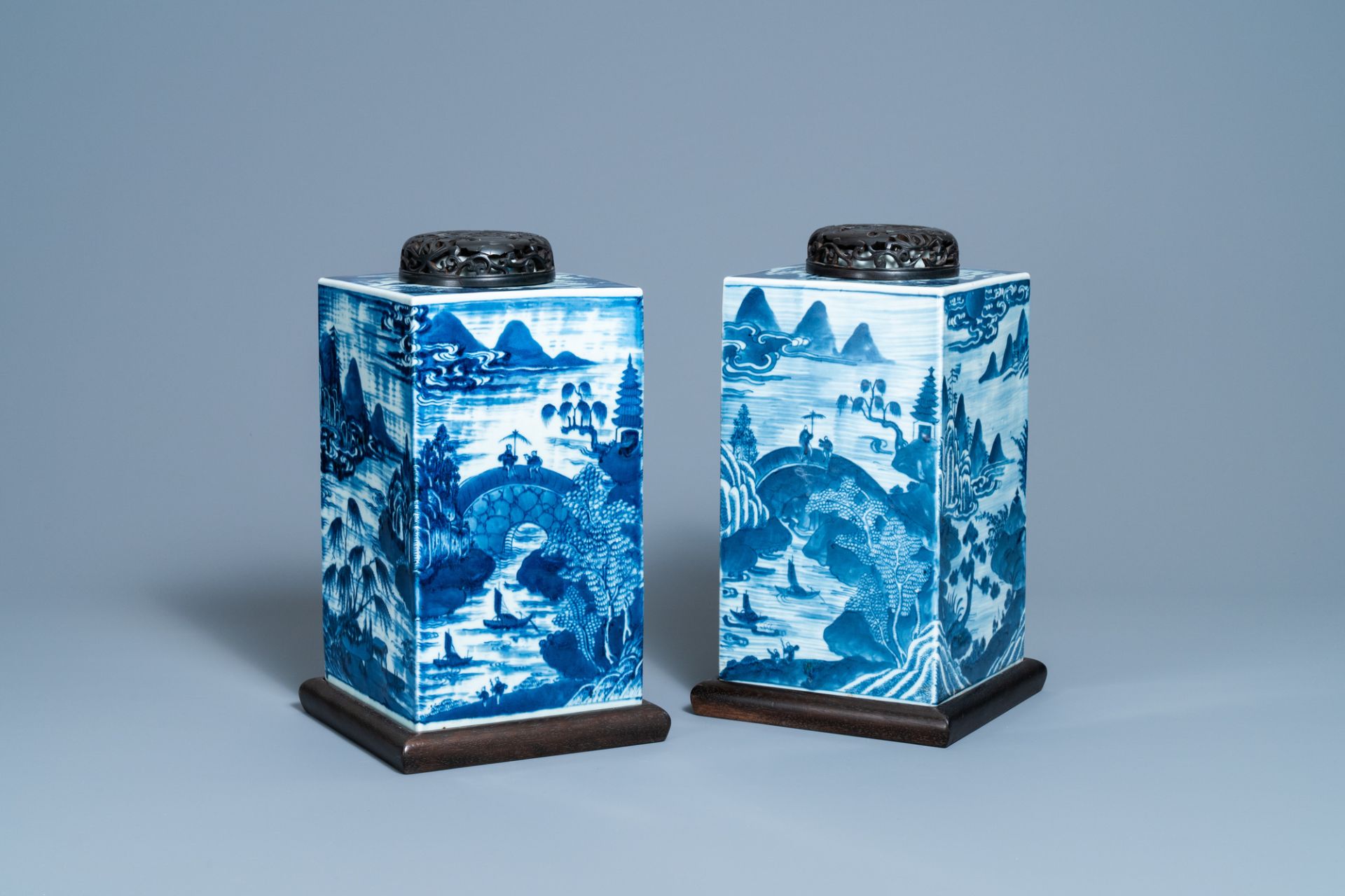 A pair of Chinese blue and white square 'landscape' jars, 19th C. - Image 9 of 9