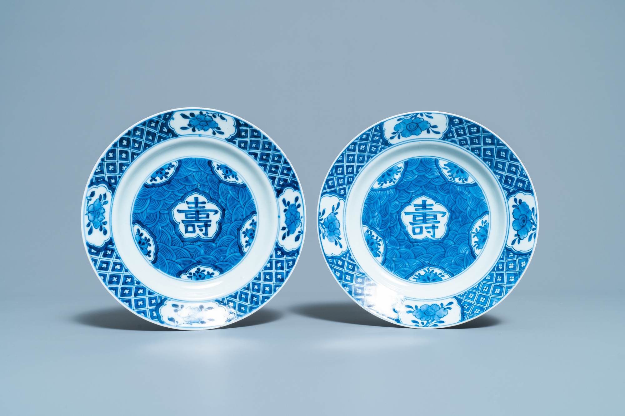 Five Chinese blue and white 'Shou' plates, Kangxi - Image 4 of 7