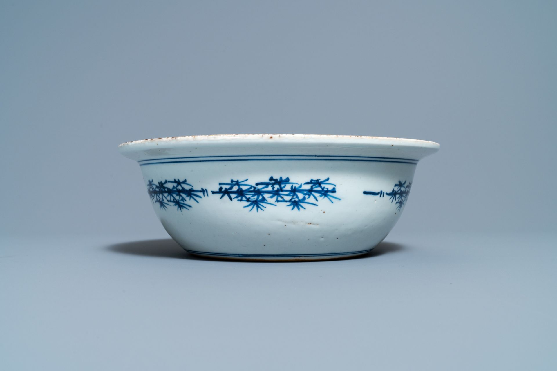 A Chinese blue and white 'tiger' basin, Jiaqing - Image 4 of 6
