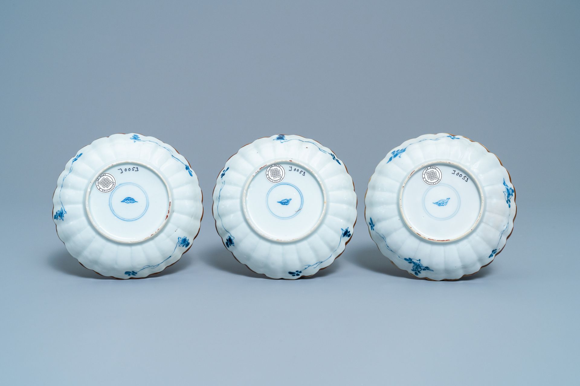 Six Chinese blue and white lobed plates with ducks and butterflies, Kangxi - Image 5 of 11