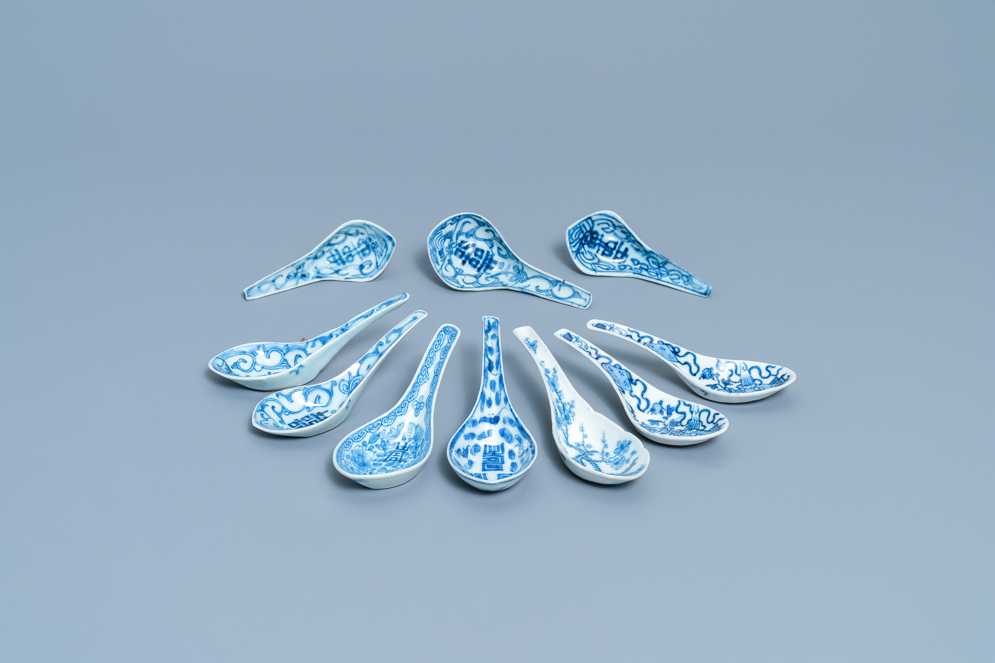 14 Chinese blue and white and iron-red spoons, Jiaqing, Daoguang and Tongzhi - Image 9 of 13