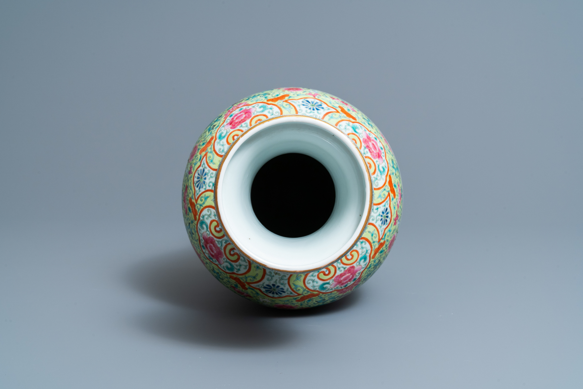 A fine Chinese famille rose vase, Republic - Image 5 of 6