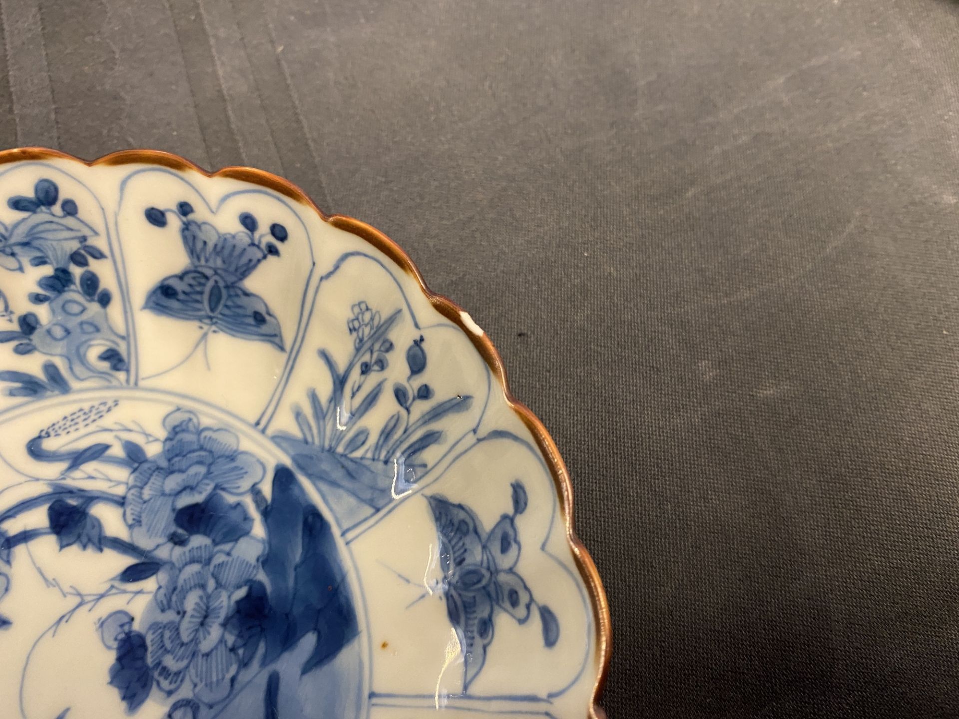 Six Chinese blue and white lobed plates with ducks and butterflies, Kangxi - Image 9 of 11