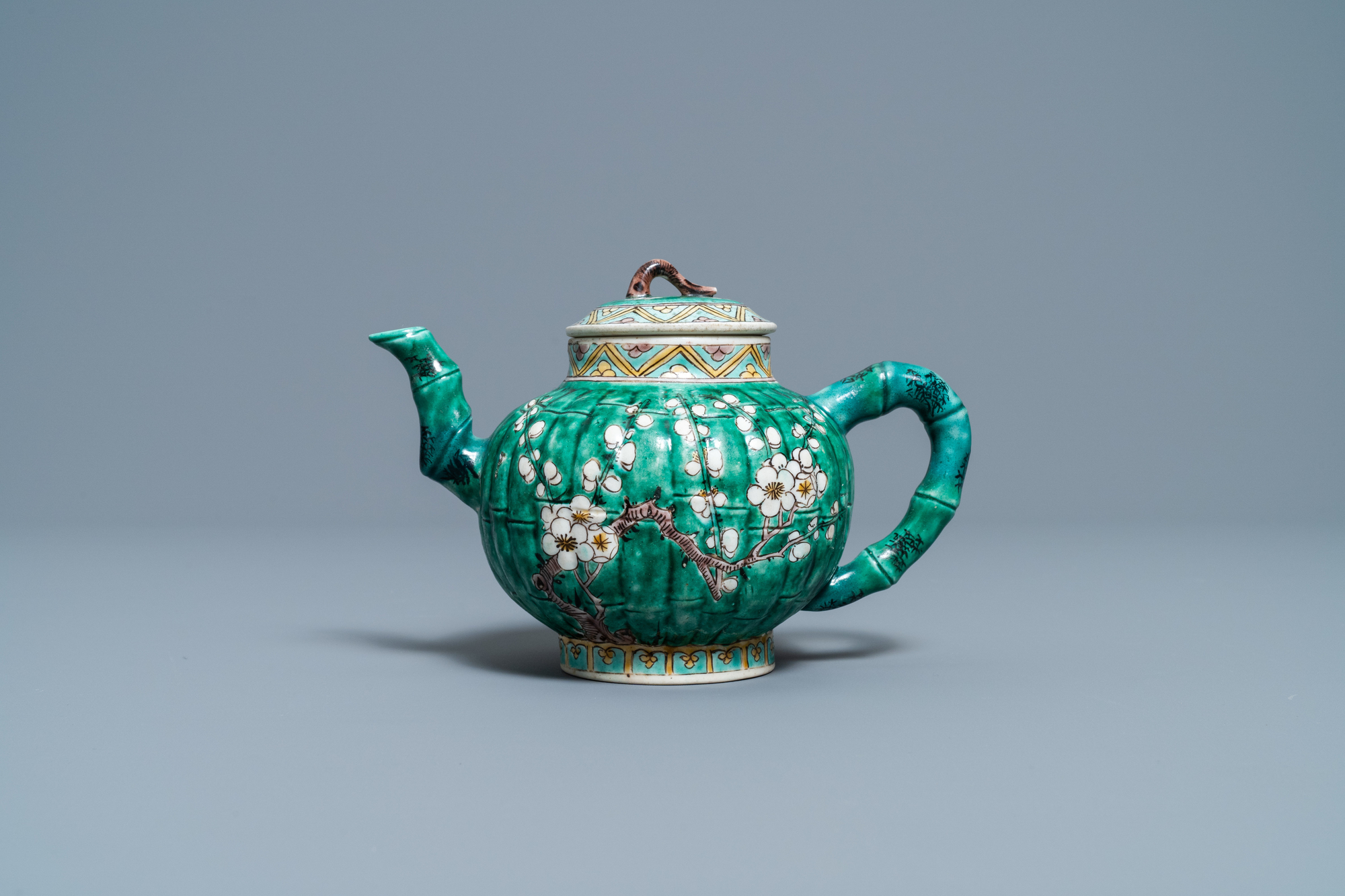 A Chinese verte biscuit teapot and cover, Kangxi - Image 2 of 7