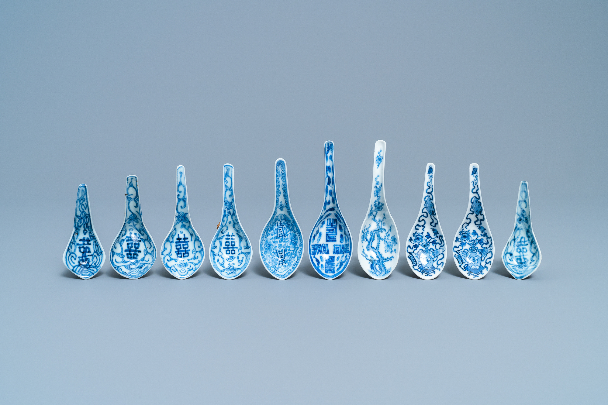 14 Chinese blue and white and iron-red spoons, Jiaqing, Daoguang and Tongzhi - Image 10 of 13