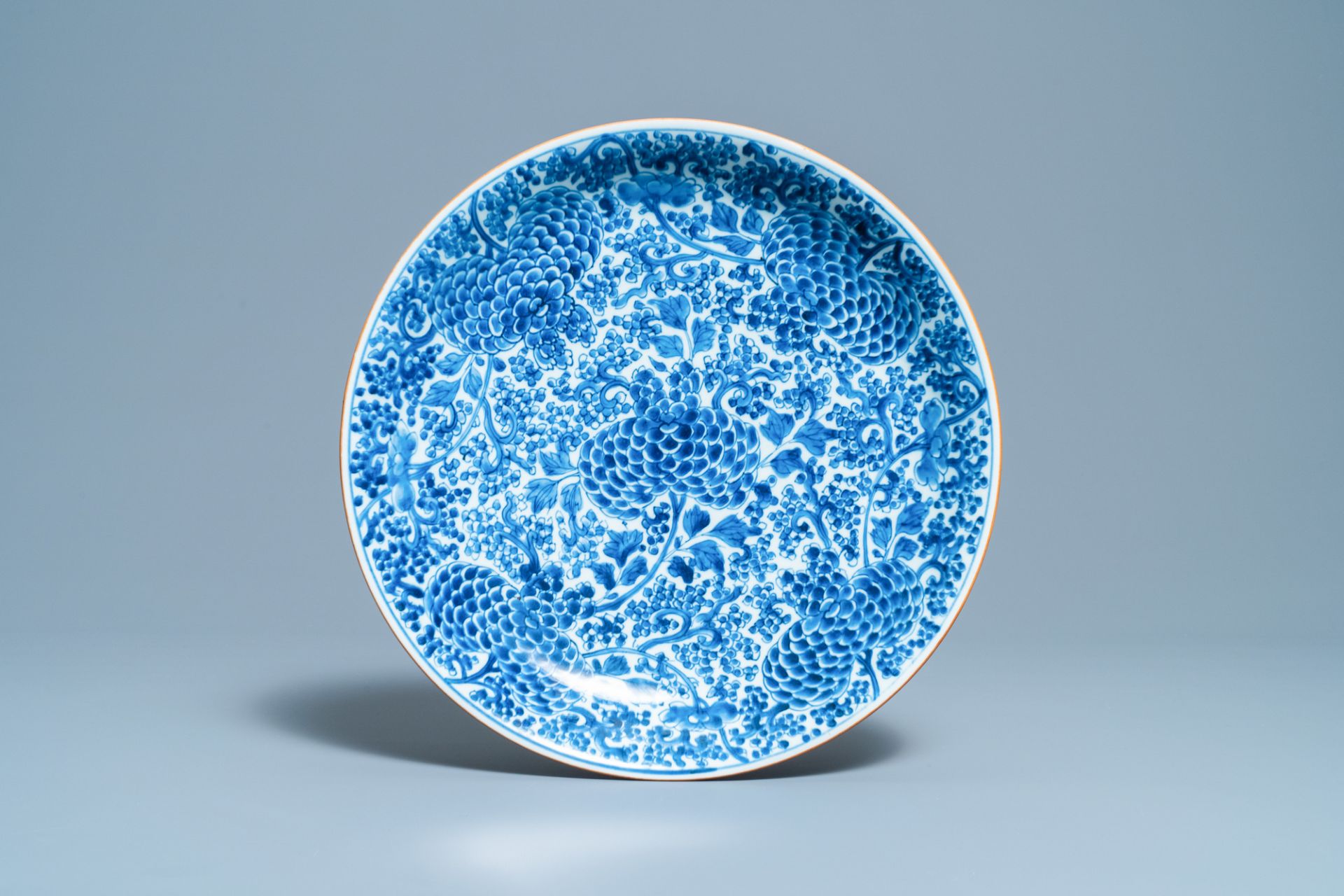 A Chinese blue and white dish with floral design, Kangxi